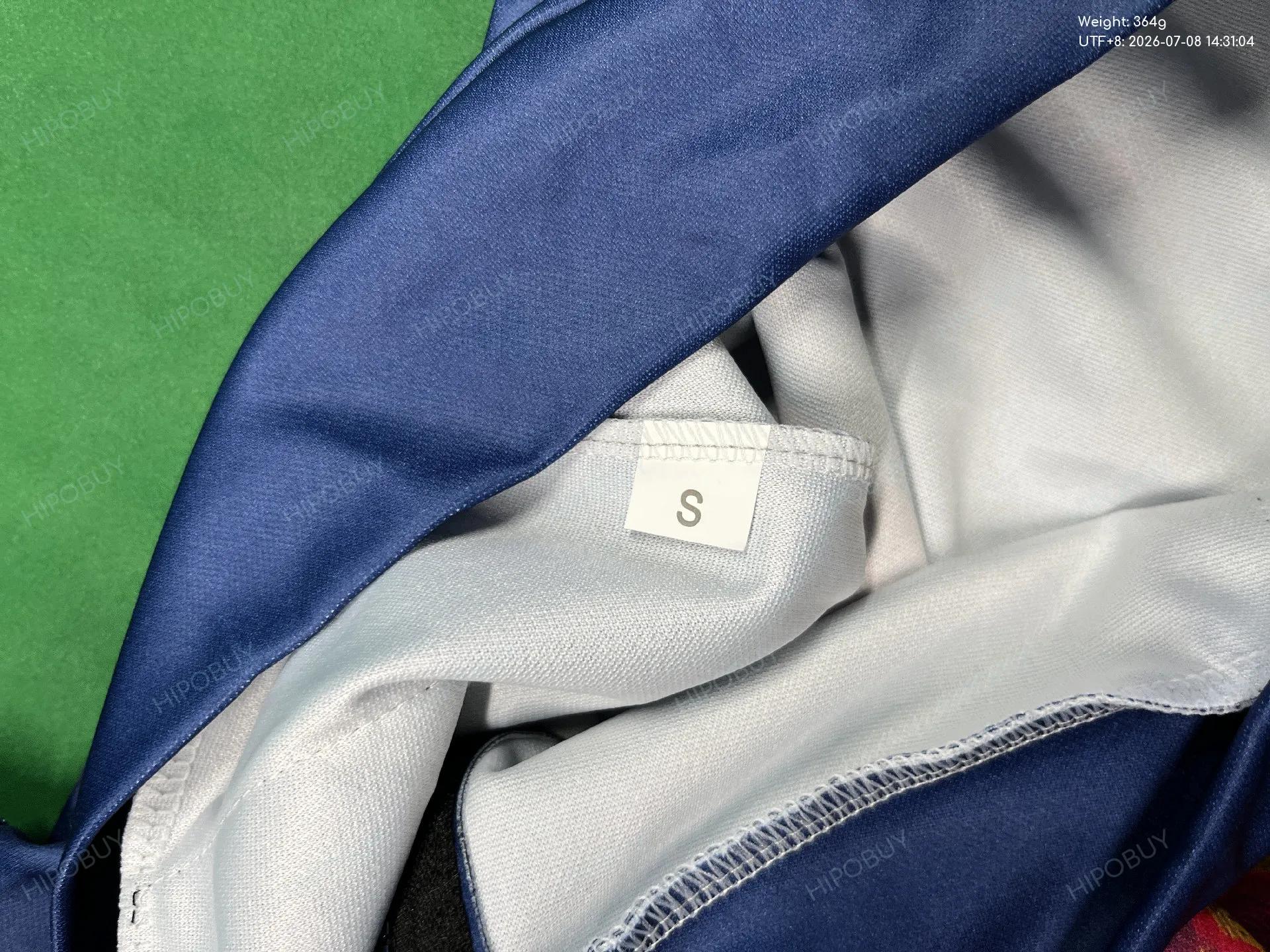 Foto QC 1 de Red Bull Athletes Only Wrap-Around Embroidered Full Zip Hoodie Grey