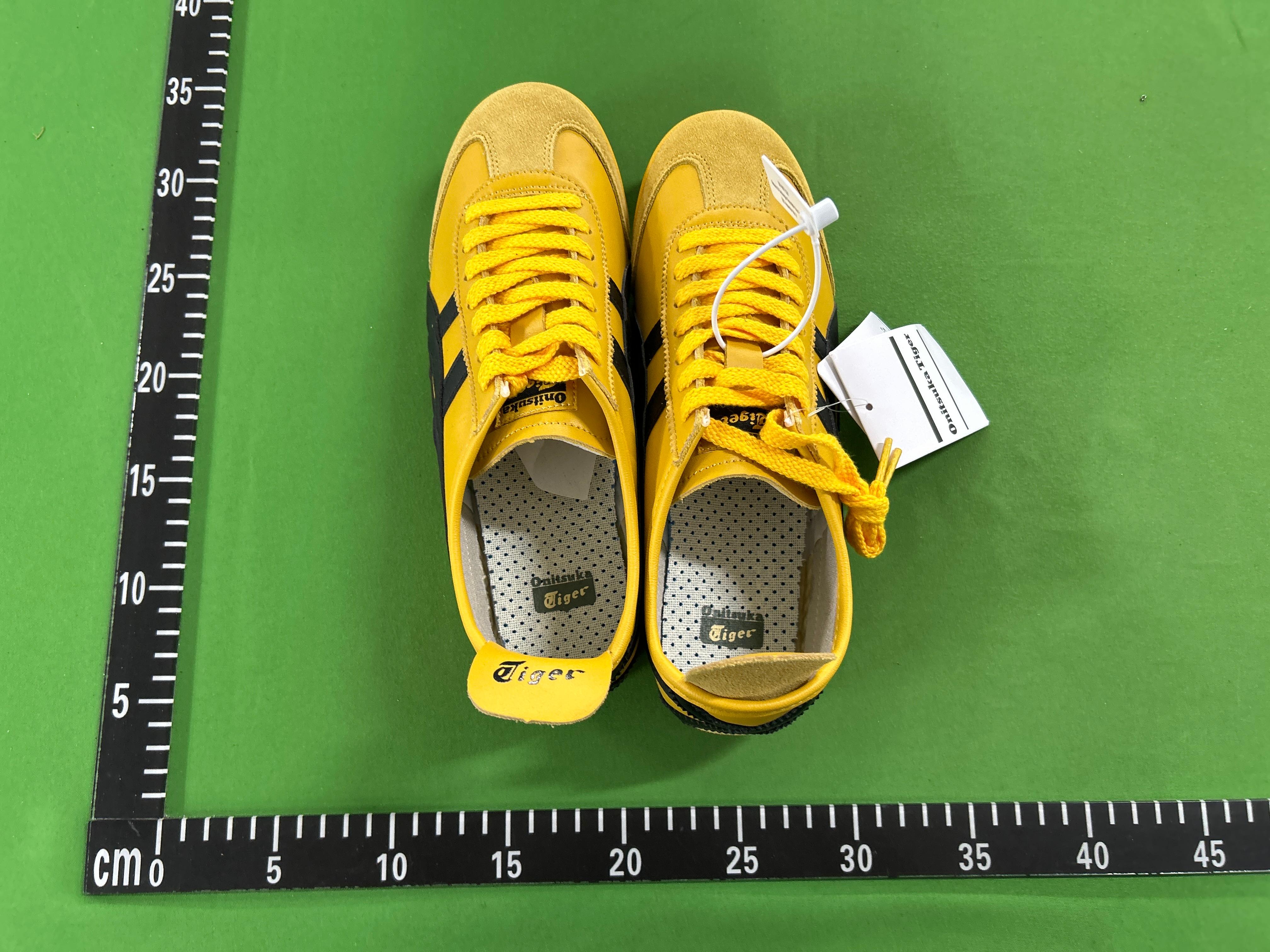 Foto QC 3 de Onitsuka Tiger Tokuten Low Grey White Gum