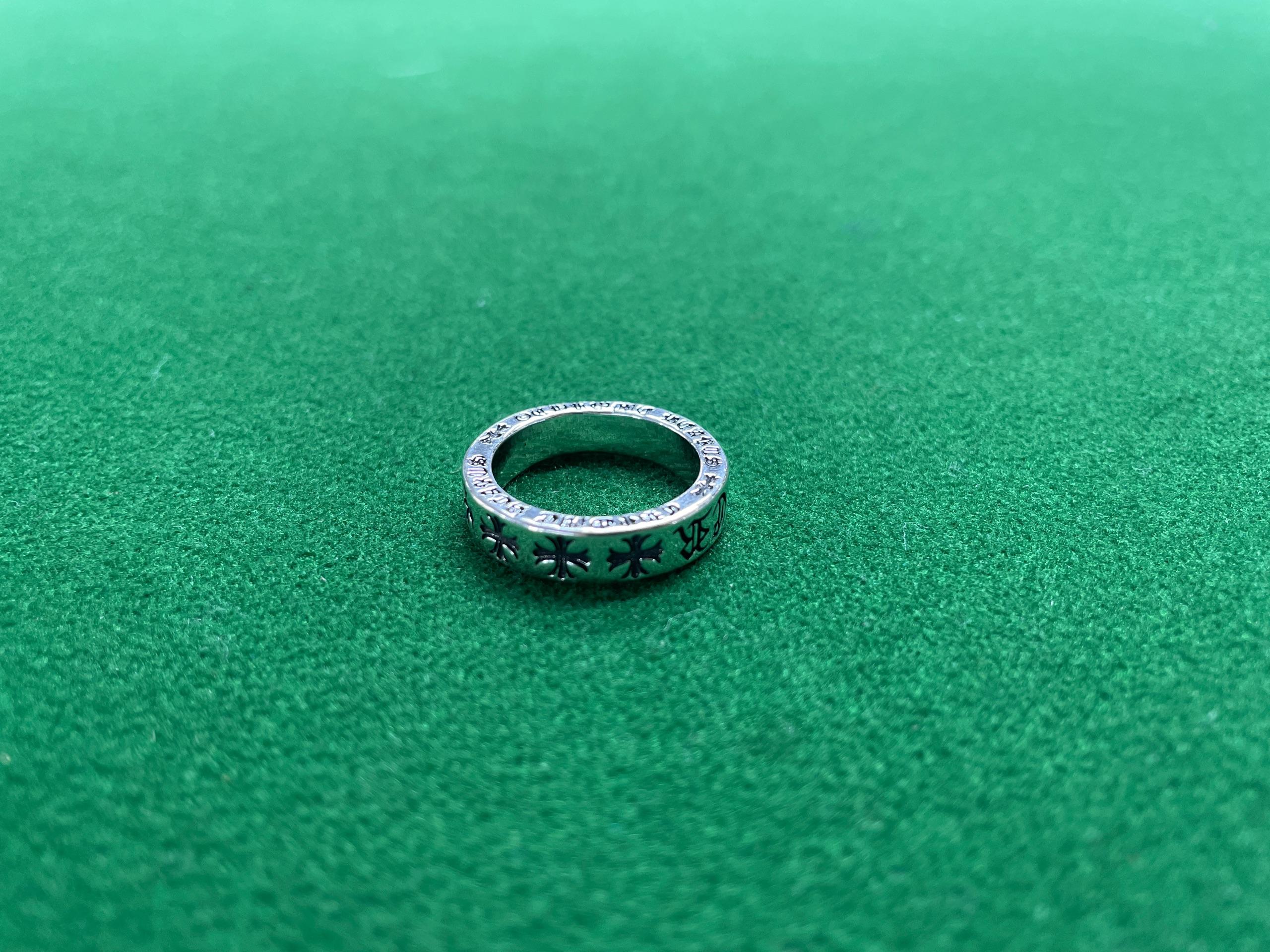 Foto QC 5 de Chrome Hearts Cemetery Cross Ring Silver