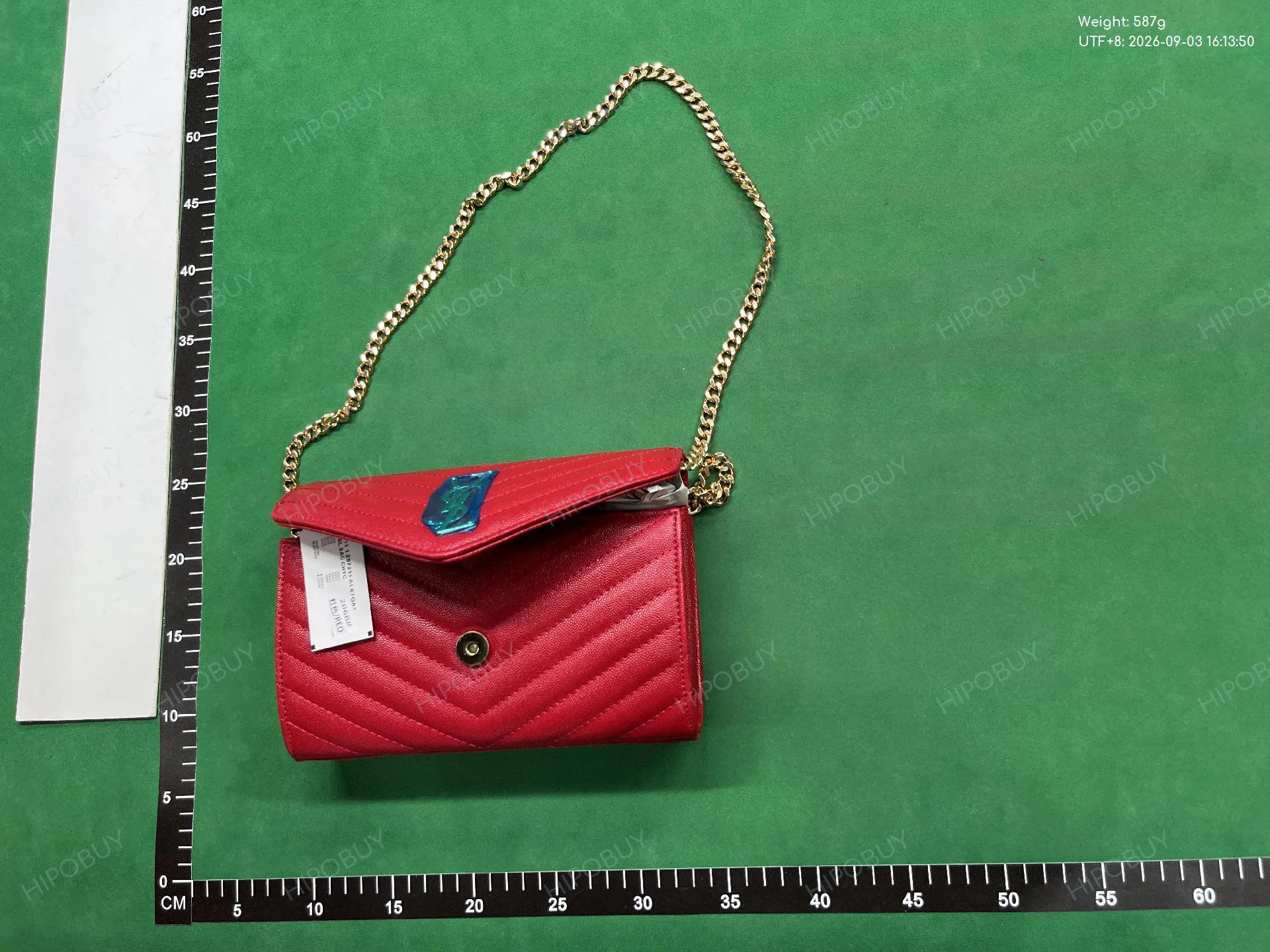 Foto QC 6 de Saint Laurent Cassandre Matelassé Envelope Chain Wallet 22.5 Black Grain de Poudre Leather