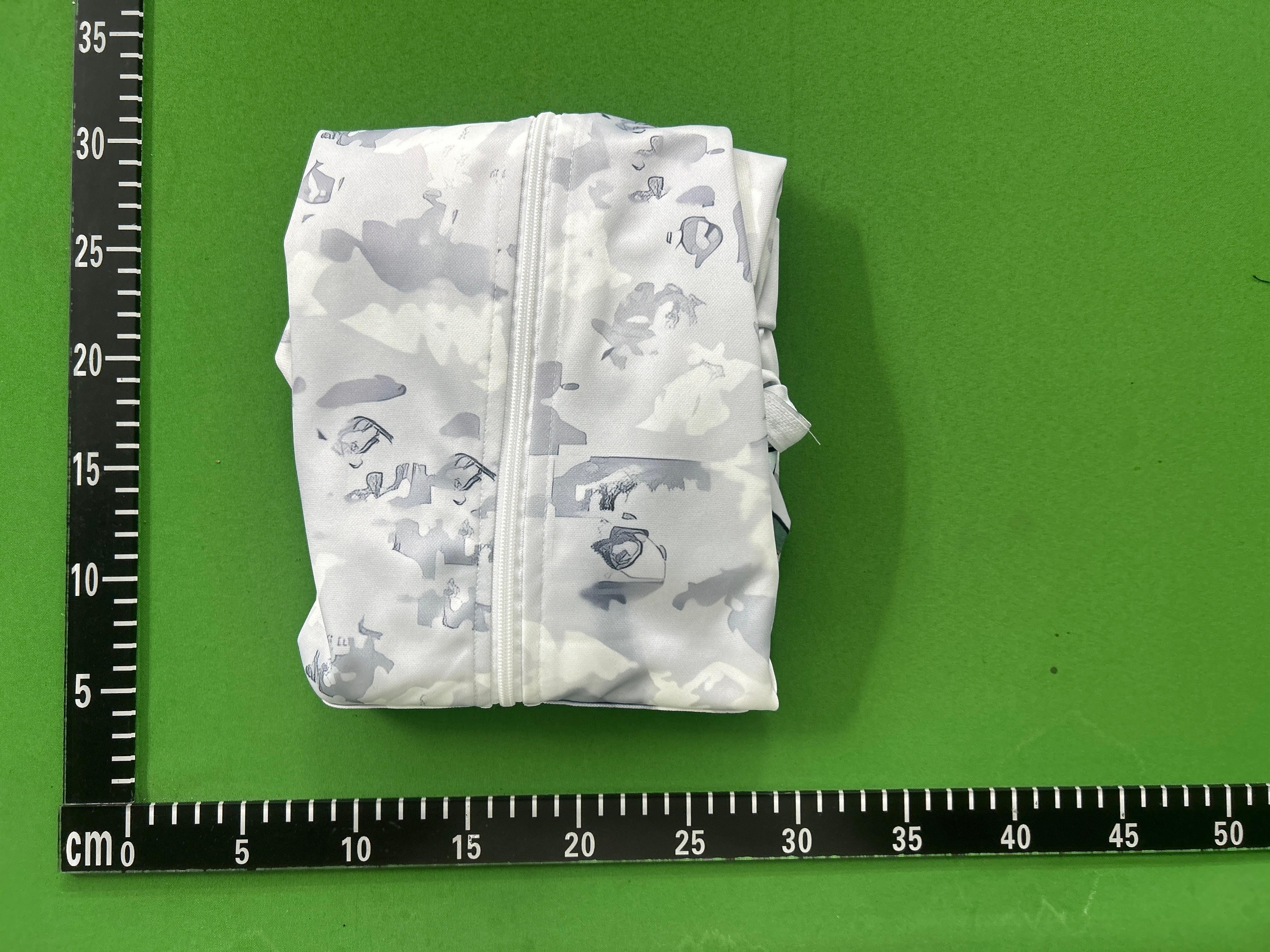 Foto QC 5 de Bape 1st Camo Shark Zip Sweater Yellow