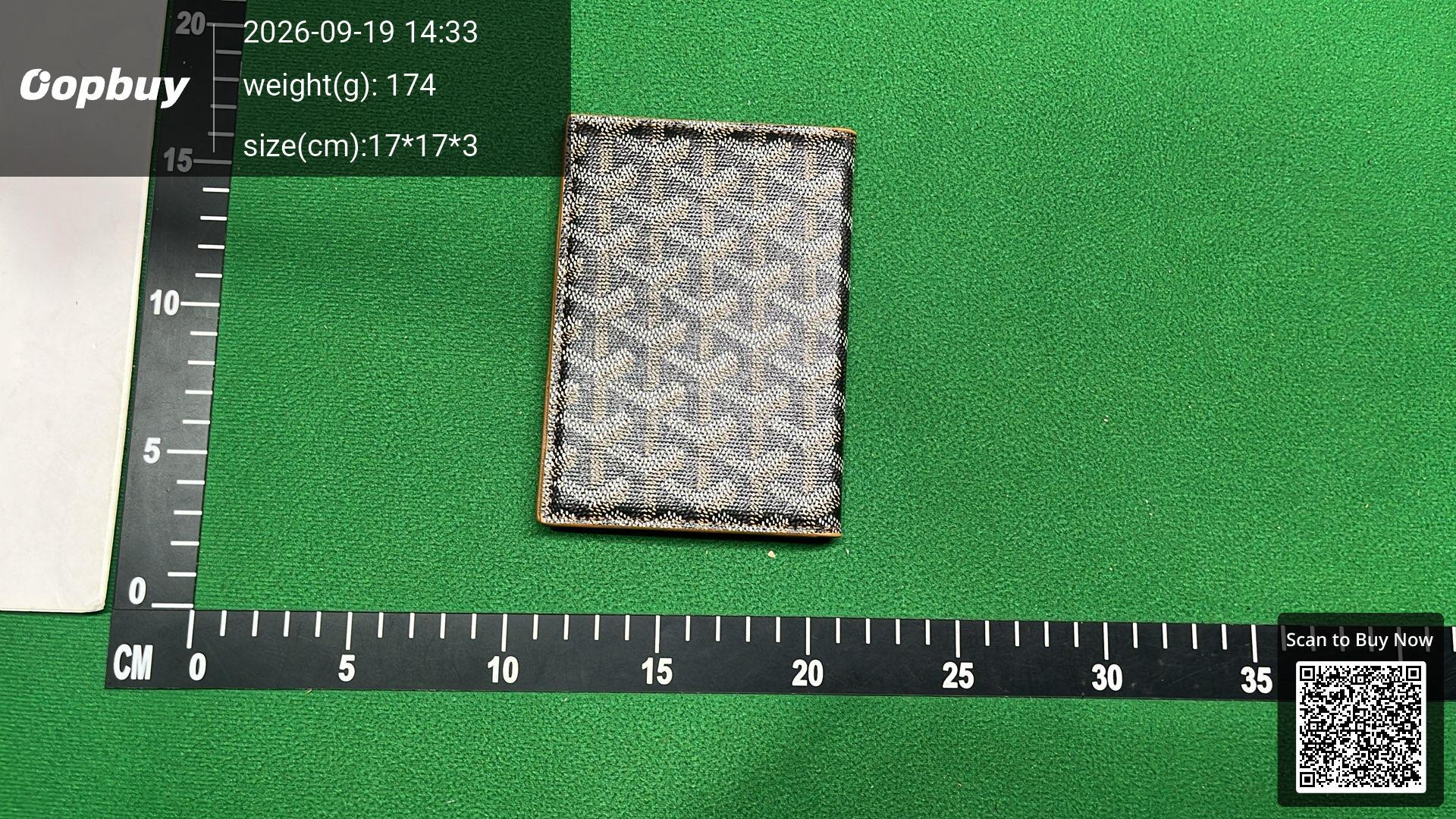 Foto QC 8 de Goyard Passport Cover Goyardine Tan