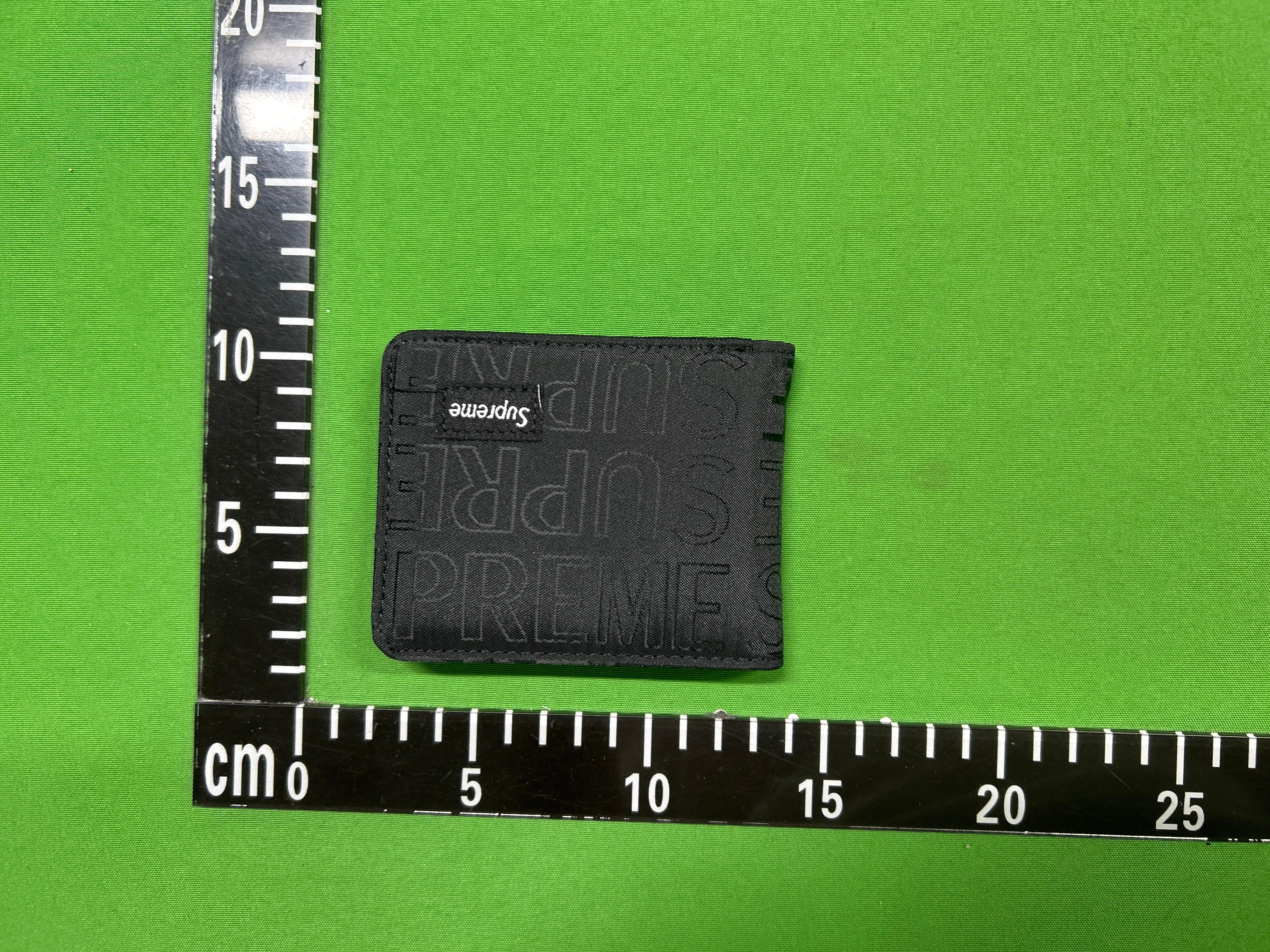 Foto QC 3 de Patagonia P-6 Logo Bifold Wallet Nylon Green