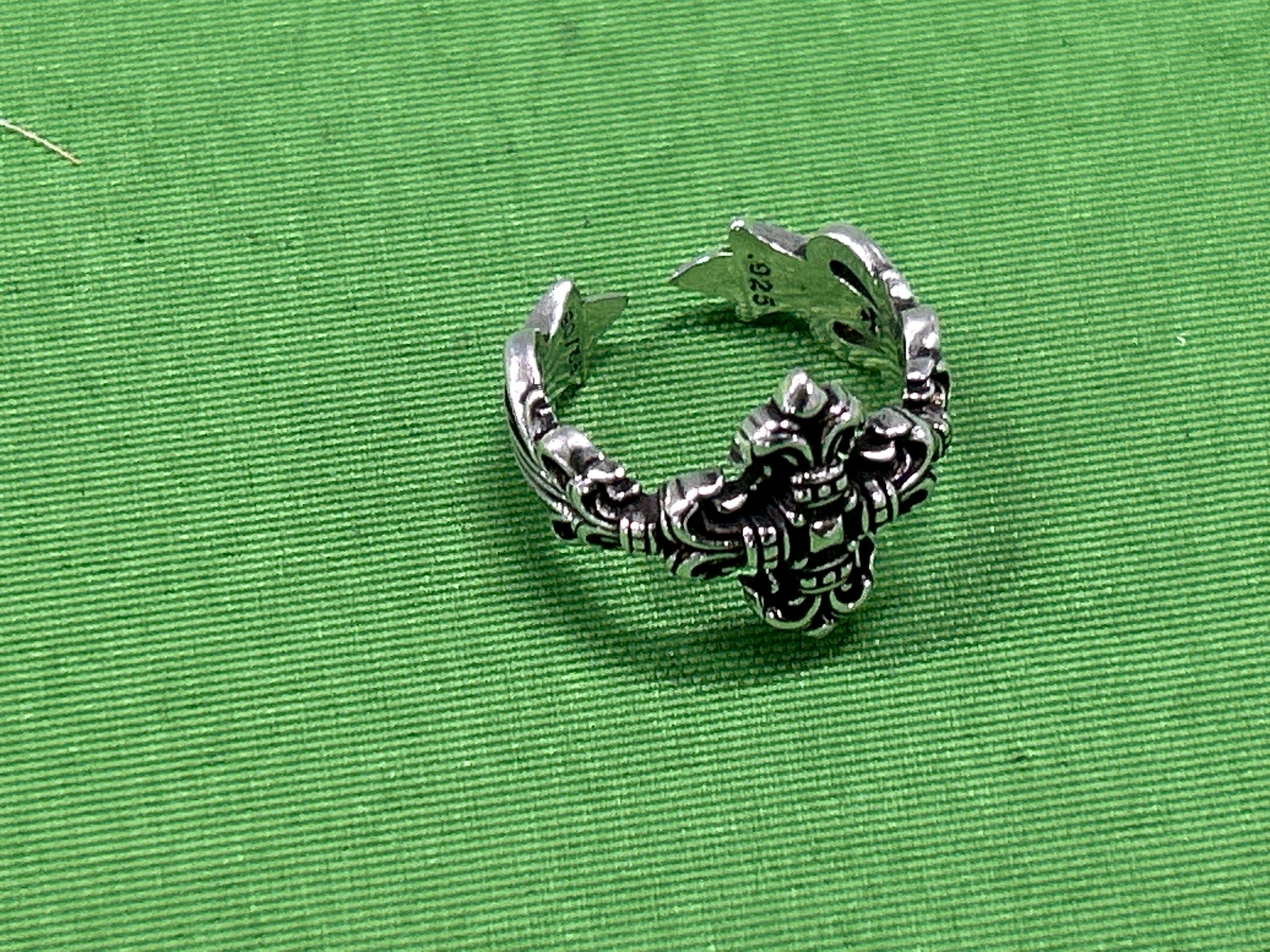 Foto QC 6 de Chrome Hearts Fleur De Lis Shield Ring Silver Silver