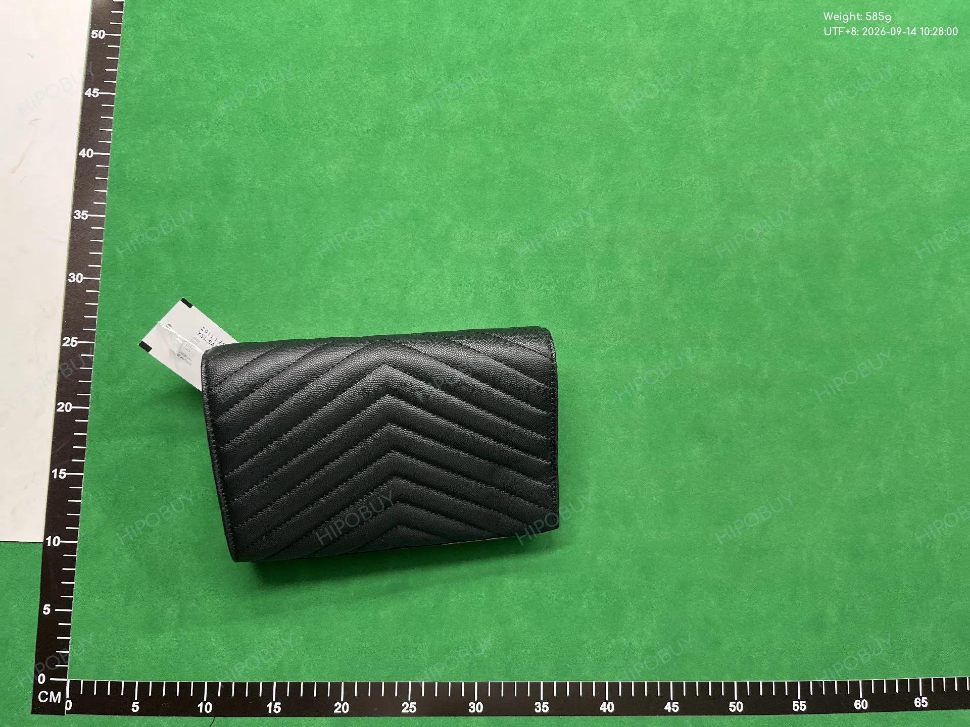 Foto QC 2 de Saint Laurent Cassandre Matelassé Envelope Chain Wallet 22.5 Black Grain de Poudre Leather