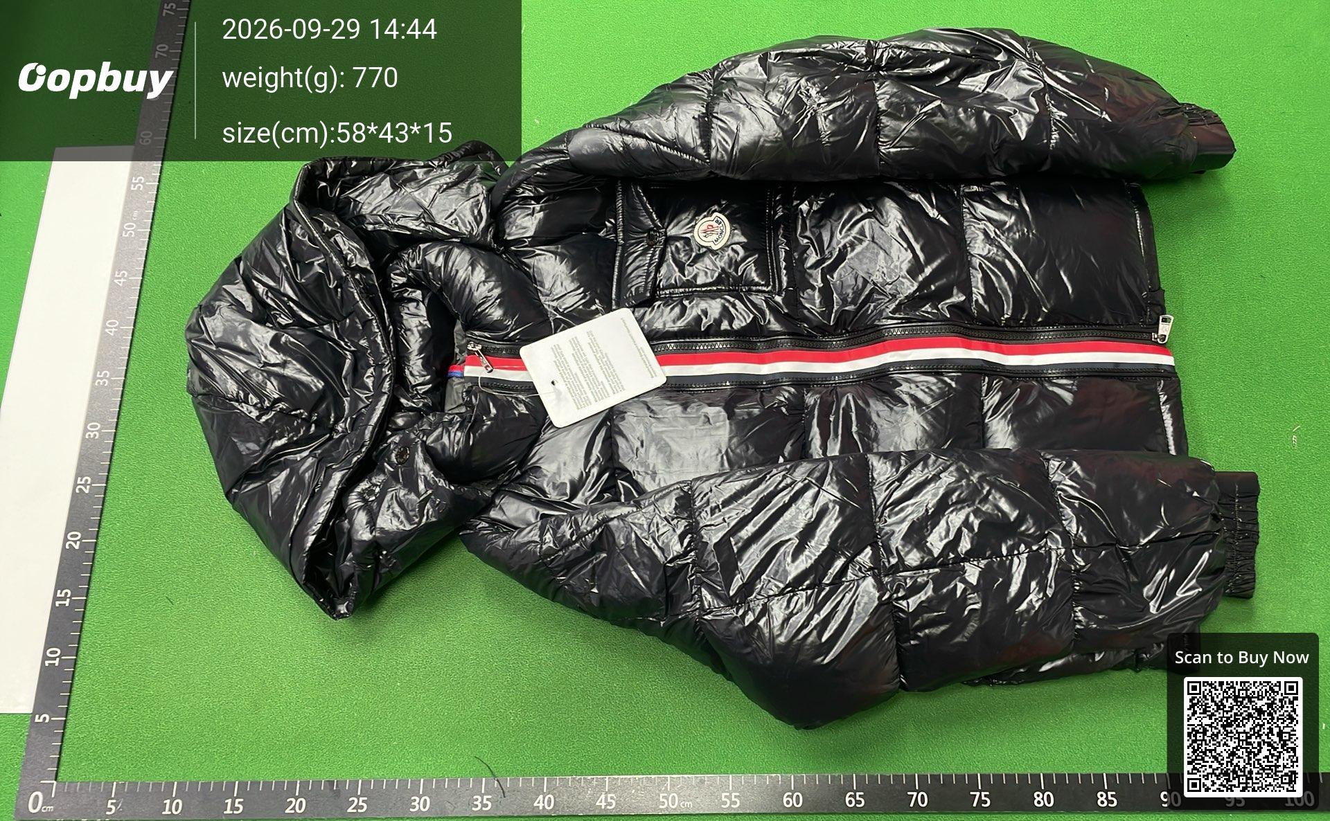 Foto QC 2 de Prada Linea Rossa Puffer Jacket Hooded Primaloft Black