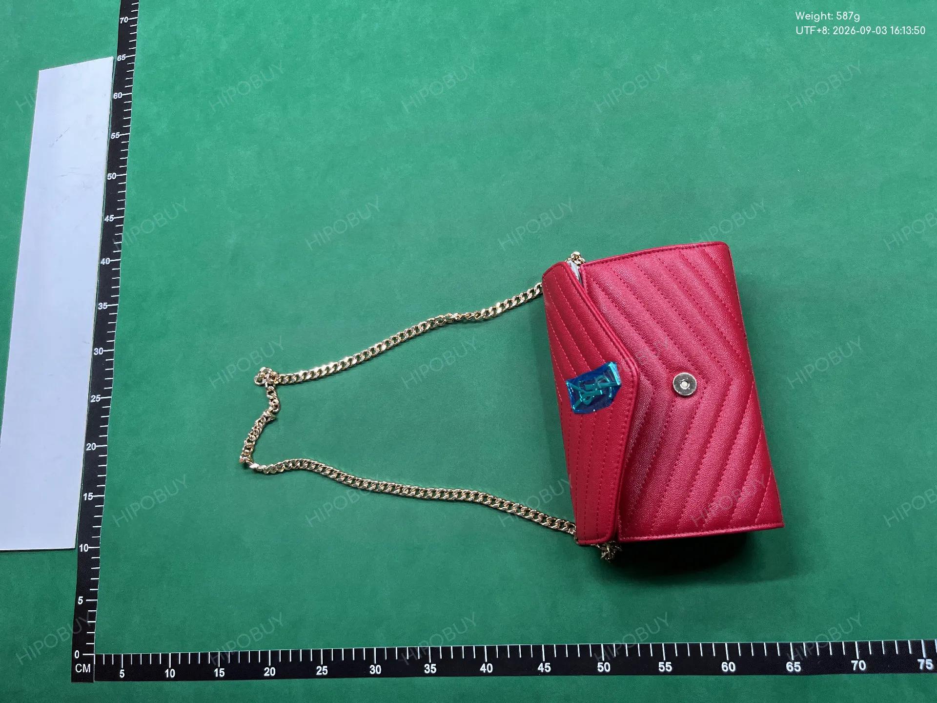 Foto QC 4 de Saint Laurent Cassandre Matelassé Envelope Chain Wallet 22.5 Black Grain de Poudre Leather