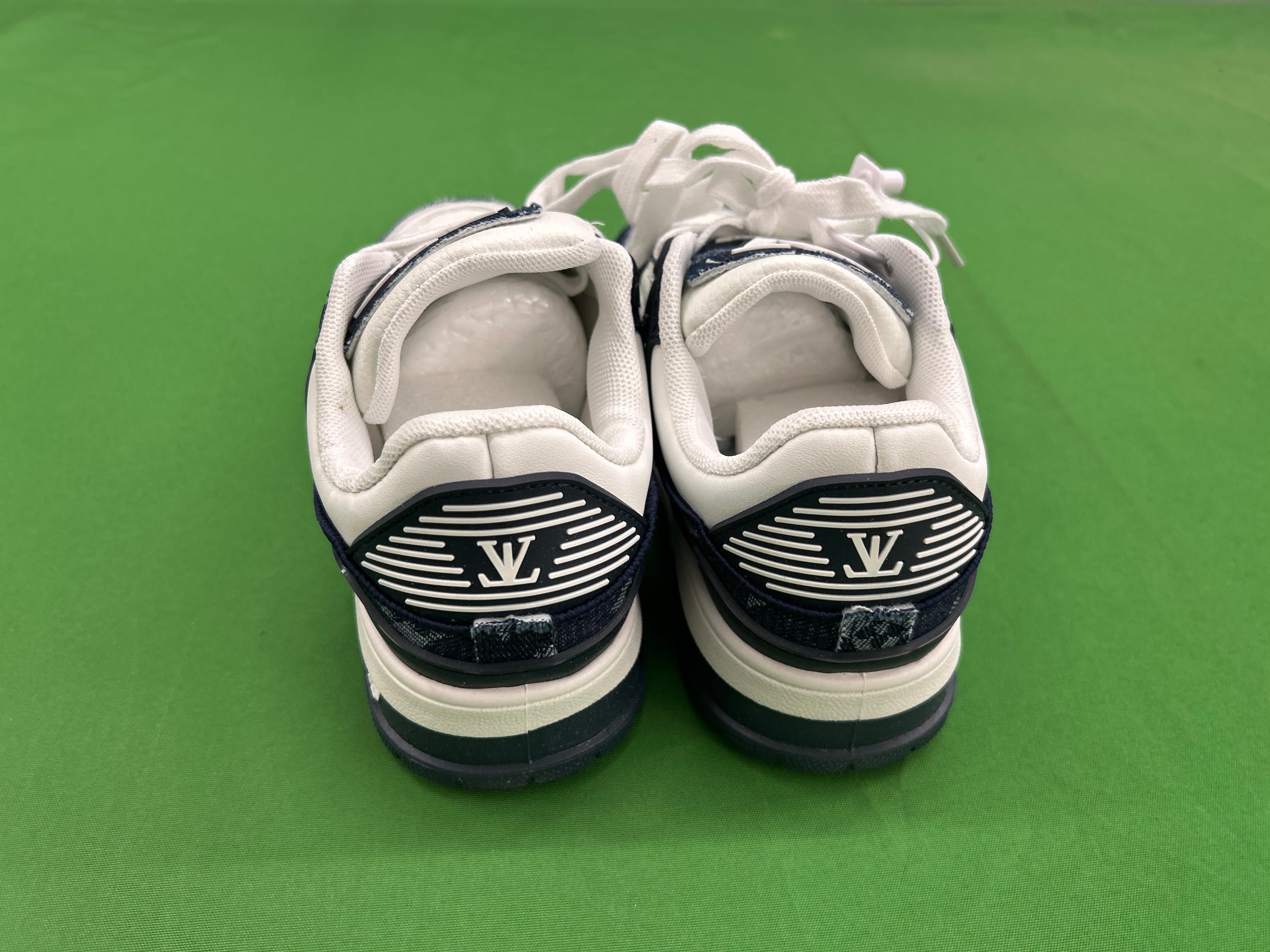 Foto QC 8 de Louis Vuitton Trainer Low Black White Monogram Denim S01