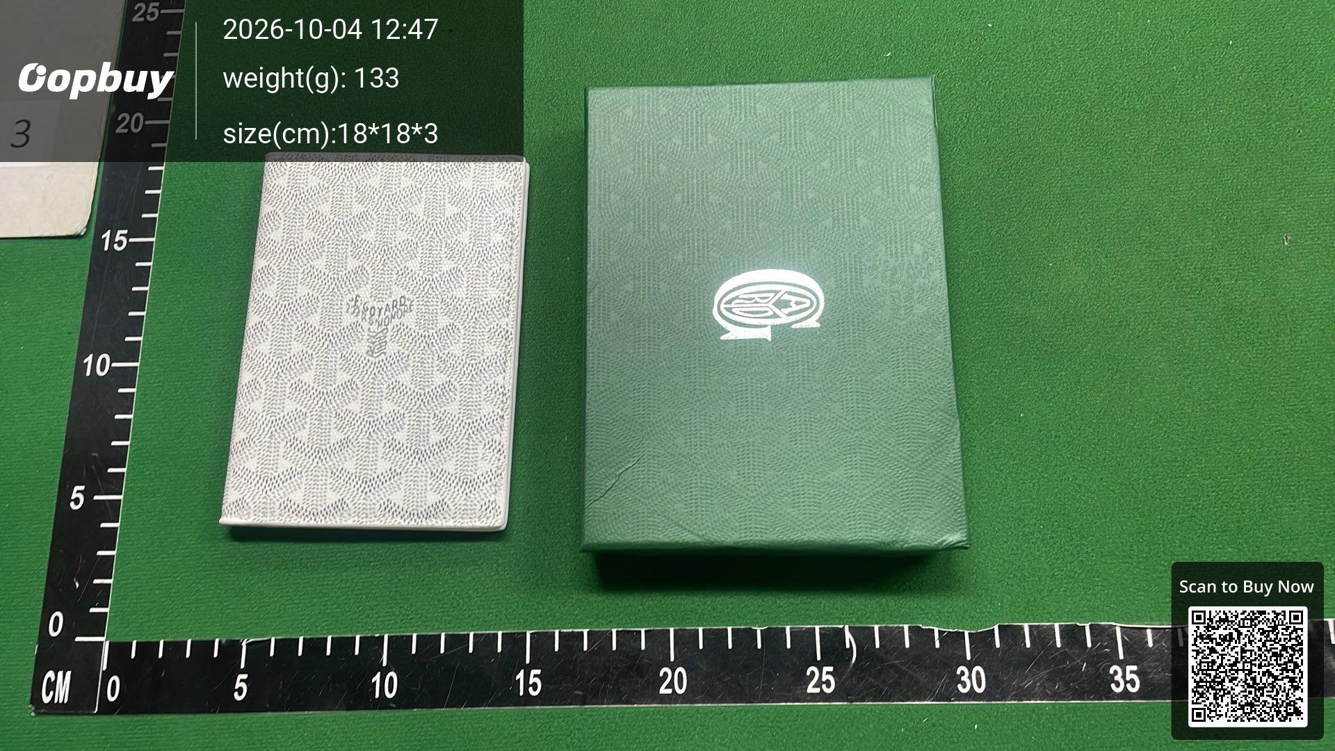 Foto QC 3 de Goyard Passport Cover Goyardine Tan