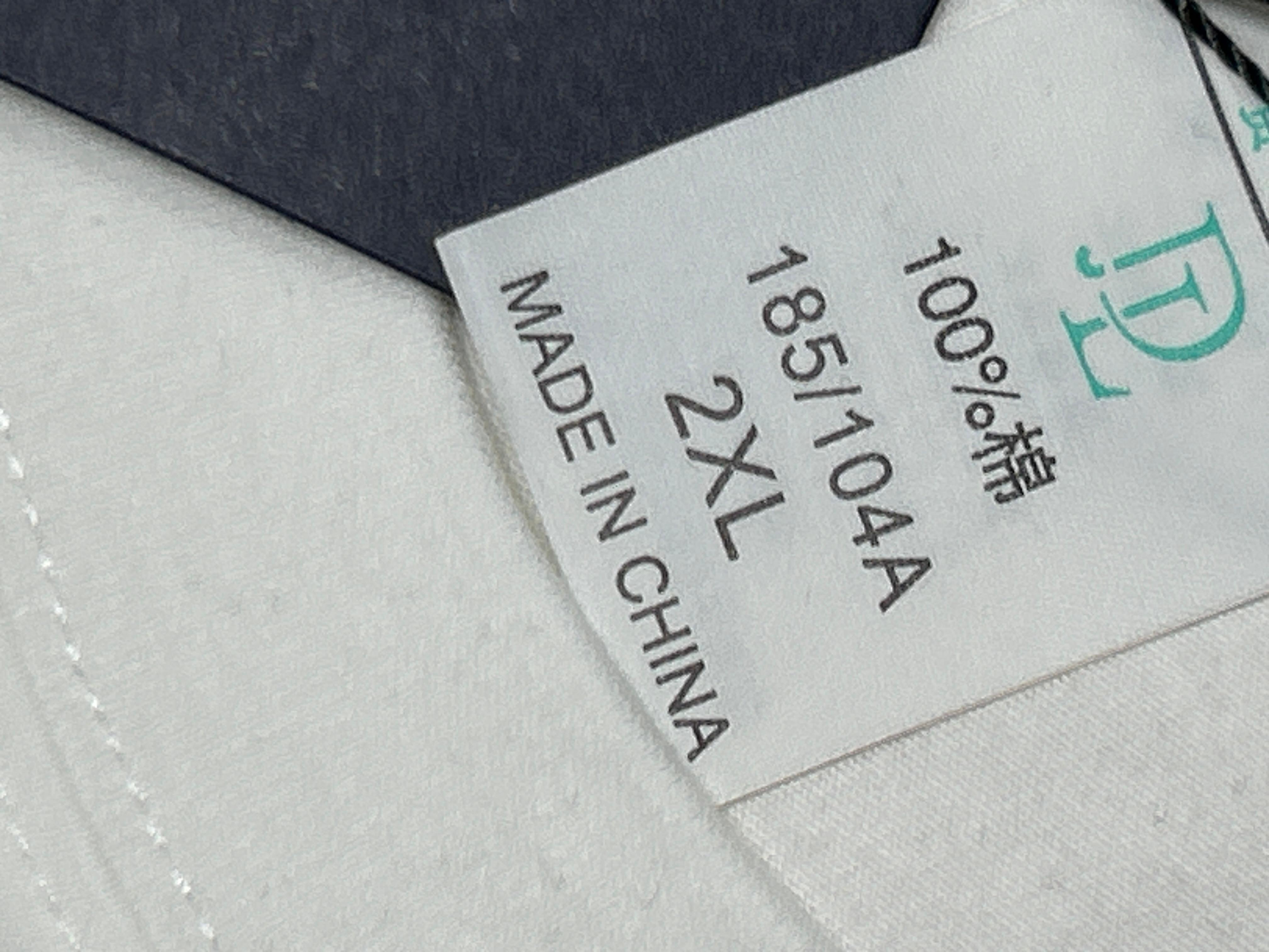 Foto QC 2 de Prada T-shirt Enamel Triangle Logo Black