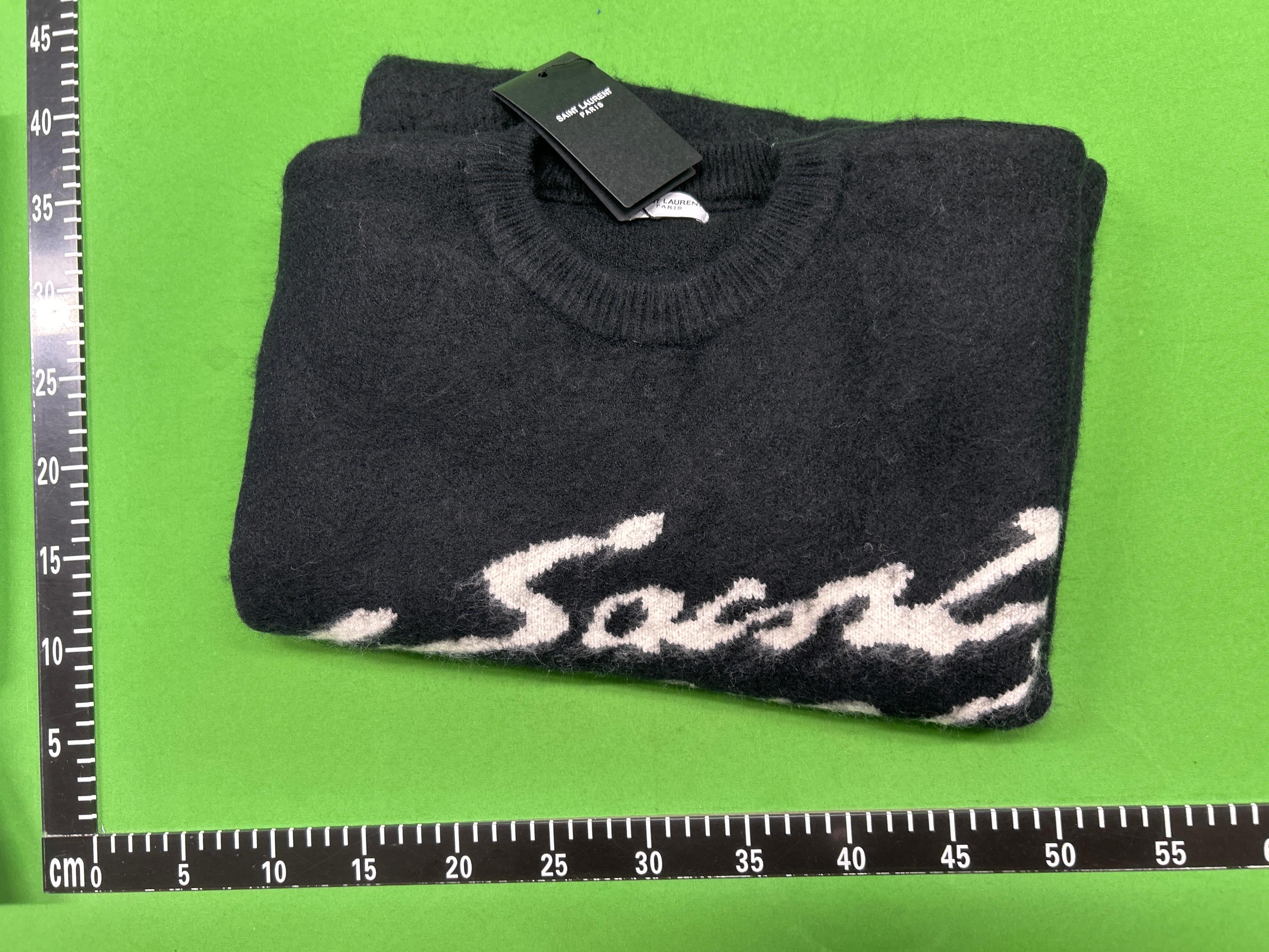 Foto QC 5 de Saint Laurent Mohair Logo Crewneck Sweater Black