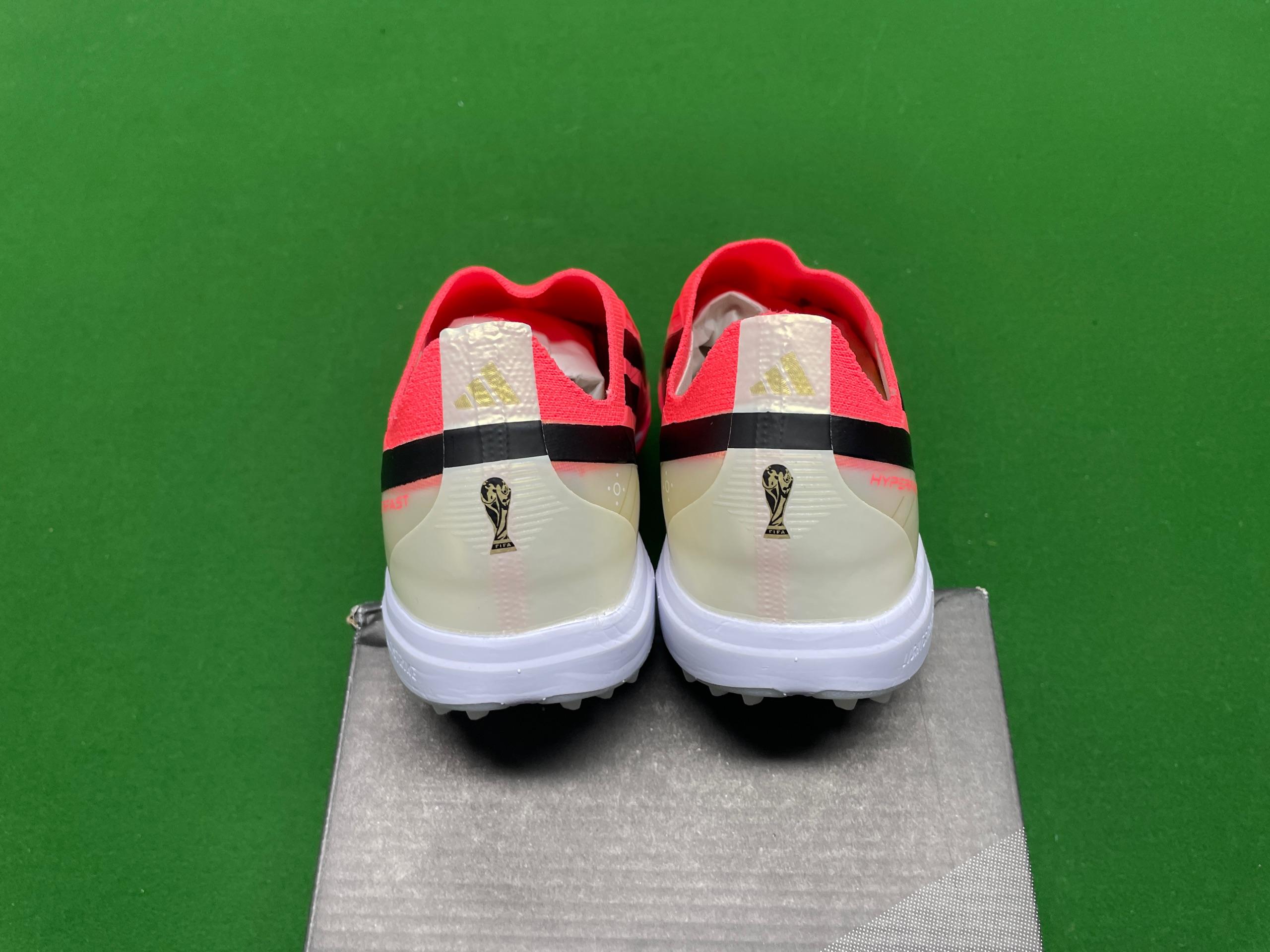 Foto QC 8 de adidas F50 Low-Top Soccer Cleats White Pink Purple