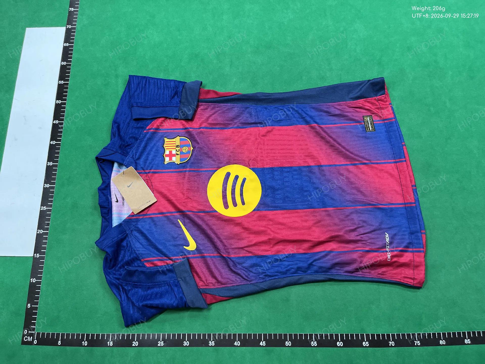 Foto QC 6 de Nike x FC Barcelona 2025/26 Away Player Jersey Gold