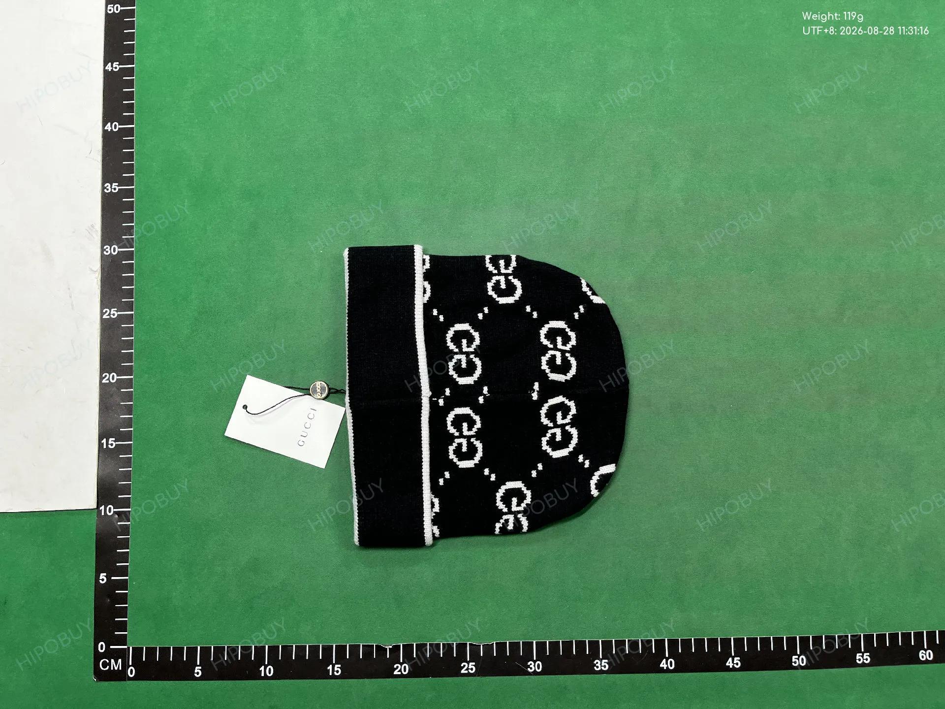 Foto QC 5 de Other Letter-Patterned Beanie