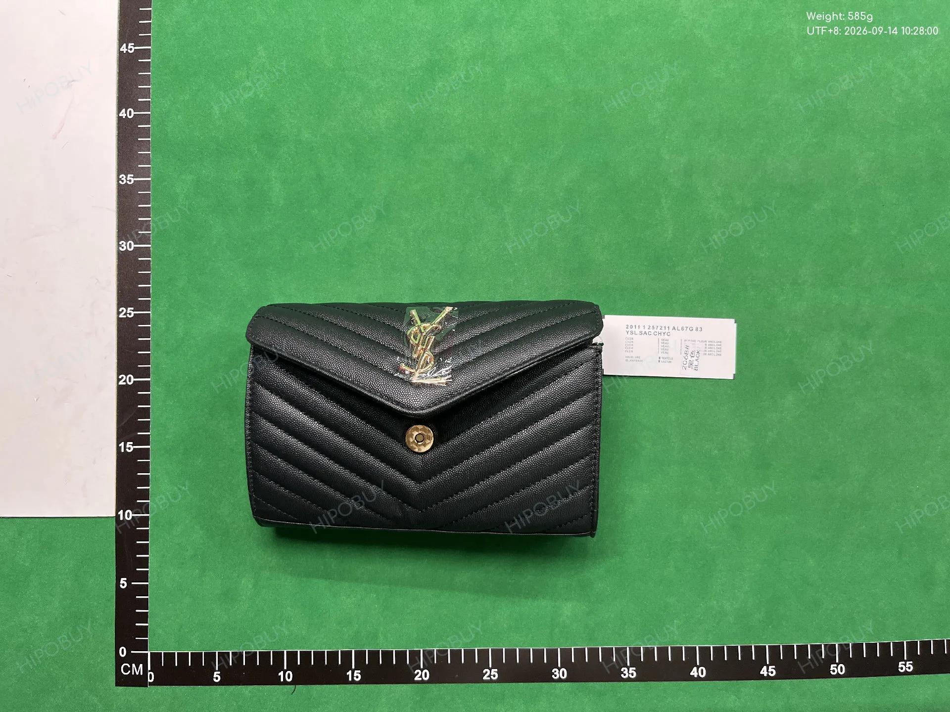 Foto QC 1 de Saint Laurent Cassandre Matelassé Envelope Chain Wallet 22.5 Black Grain de Poudre Leather