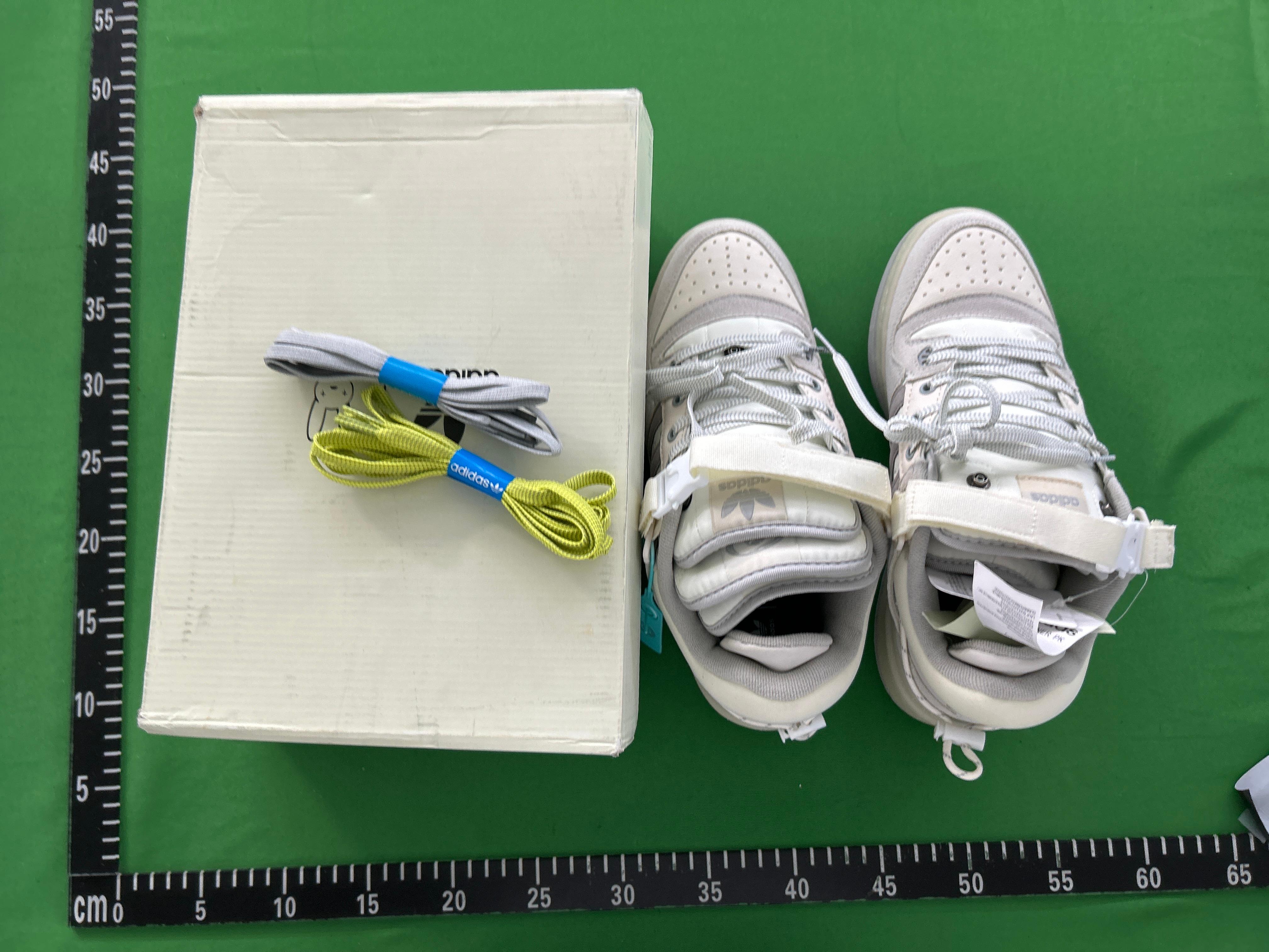 Foto QC 2 de adidas Campus Light Bad Bunny Cloud White FZ5823