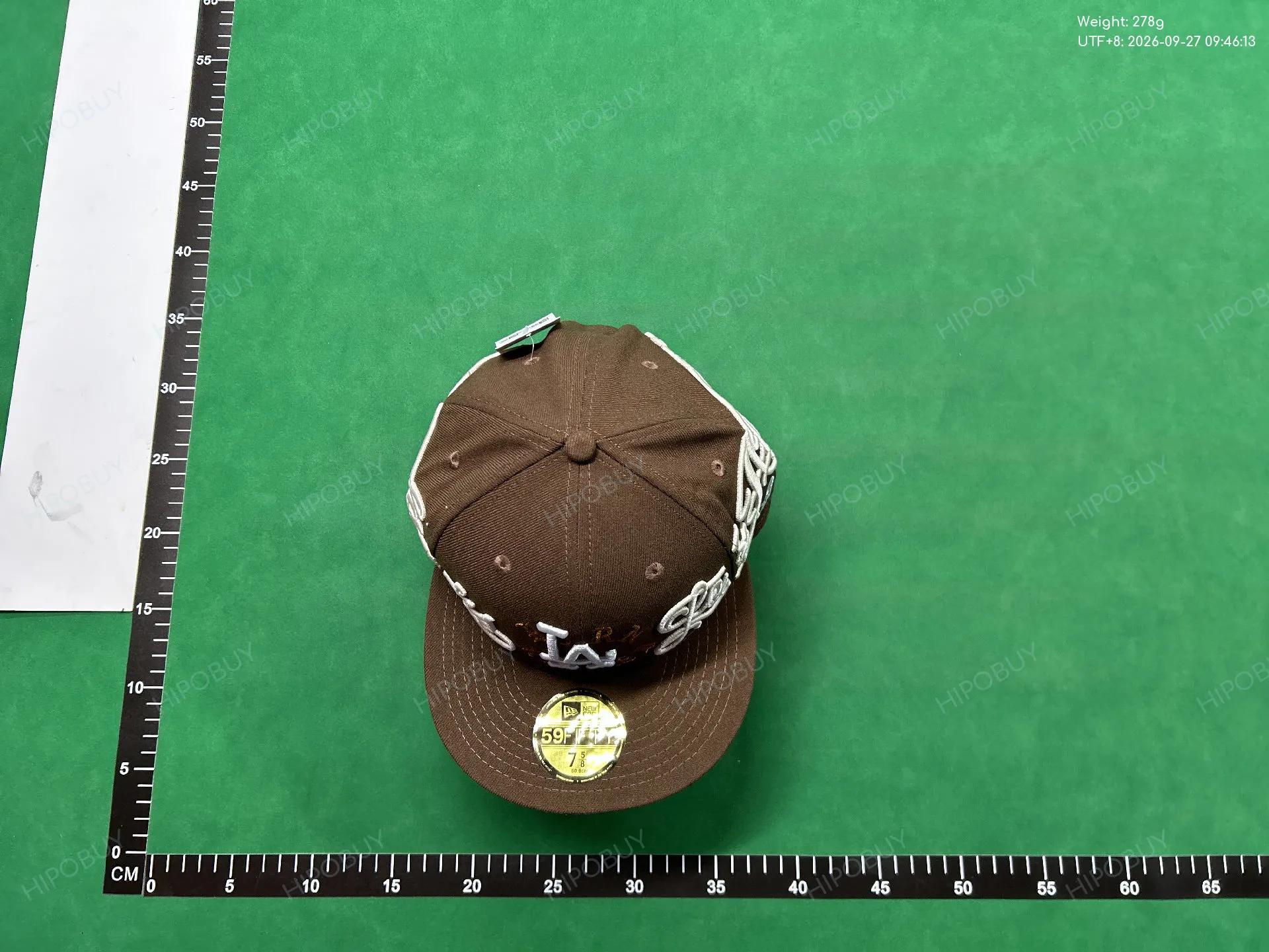 Foto QC 4 de New Era Born x Raised Los Angeles Dodgers Rocker 59FIFTY Cap Brown