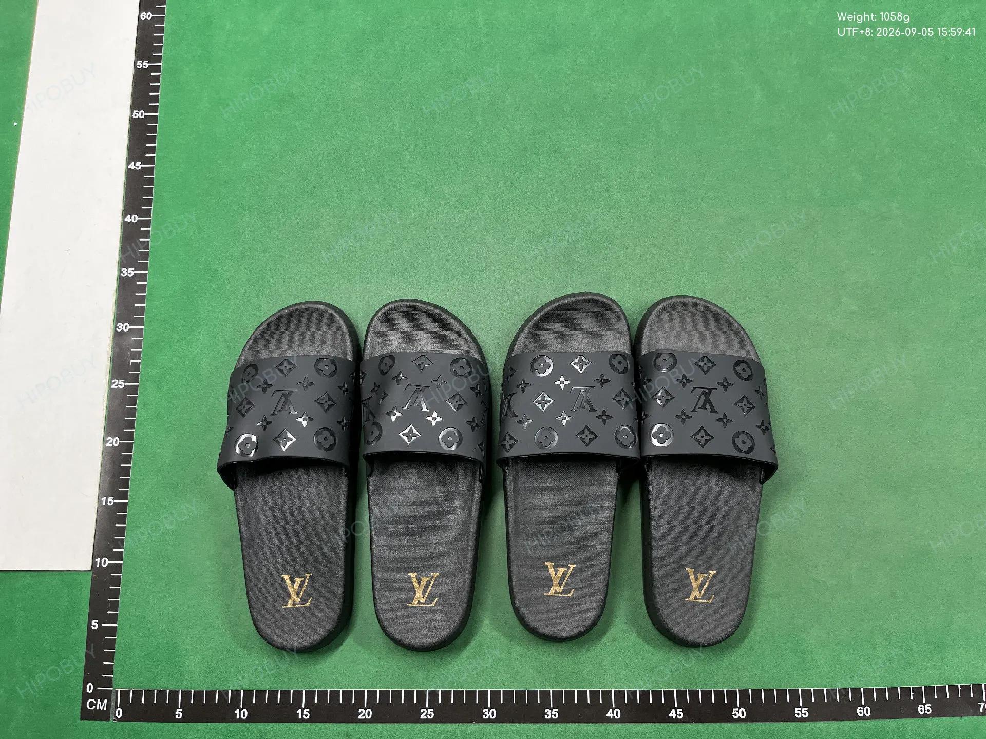 Foto QC 1 de Louis Vuitton Waterfront Mule Rubber Black