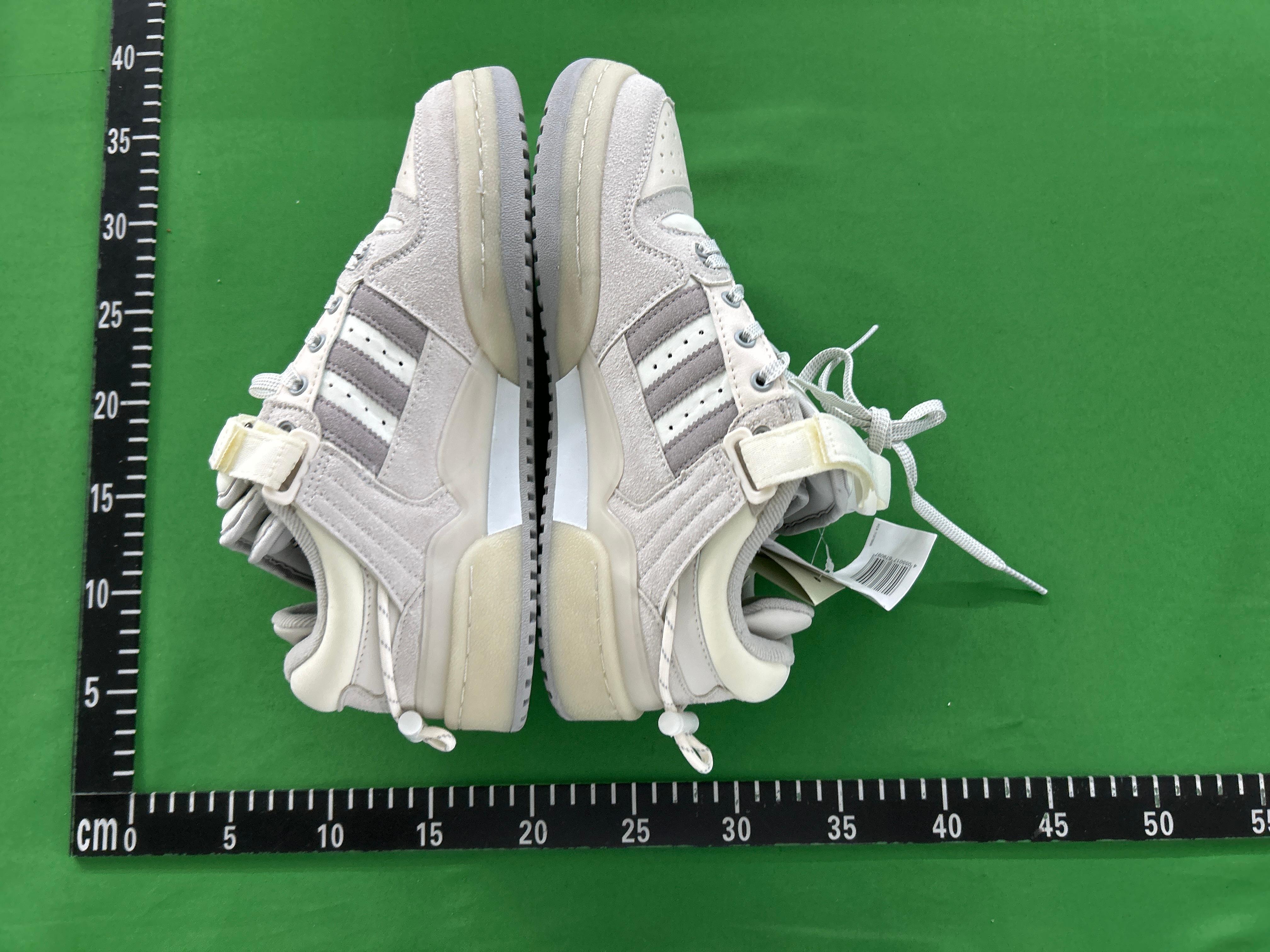 Foto QC 4 de adidas Campus Light Bad Bunny Cloud White FZ5823
