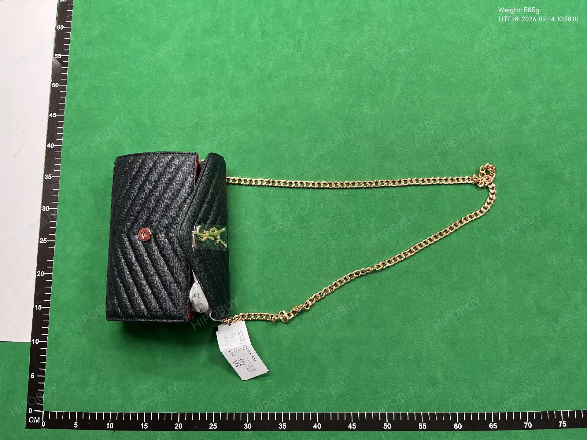 Foto QC 3 de Saint Laurent Cassandre Matelassé Envelope Chain Wallet 22.5 Black Grain de Poudre Leather