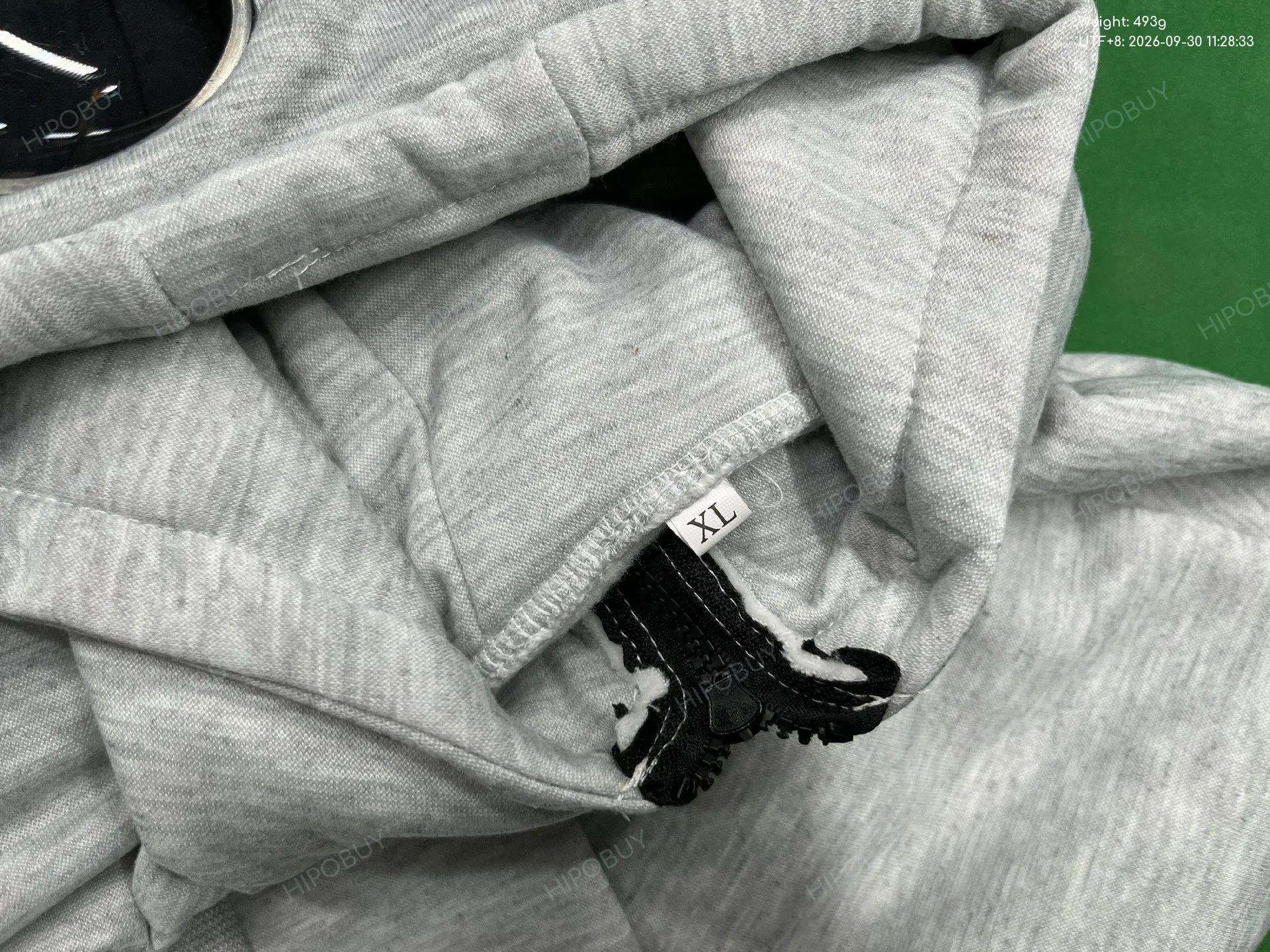 Foto QC 1 de CP Company Crewneck Sweater Lens Detail Yellow