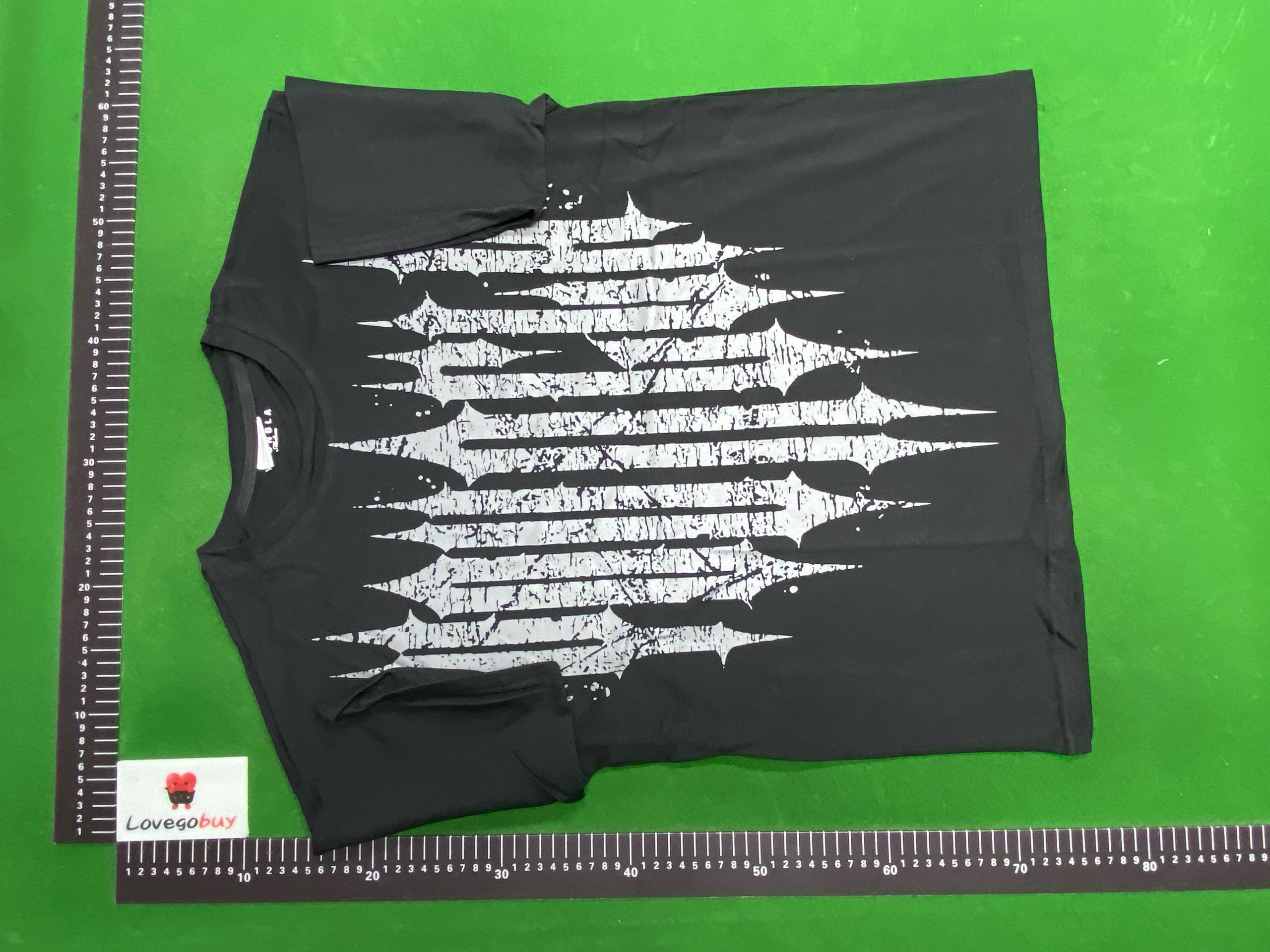 Foto QC 6 de YoungLA T-shirt Distressed Gothic YOUNG Graphic Charcoal