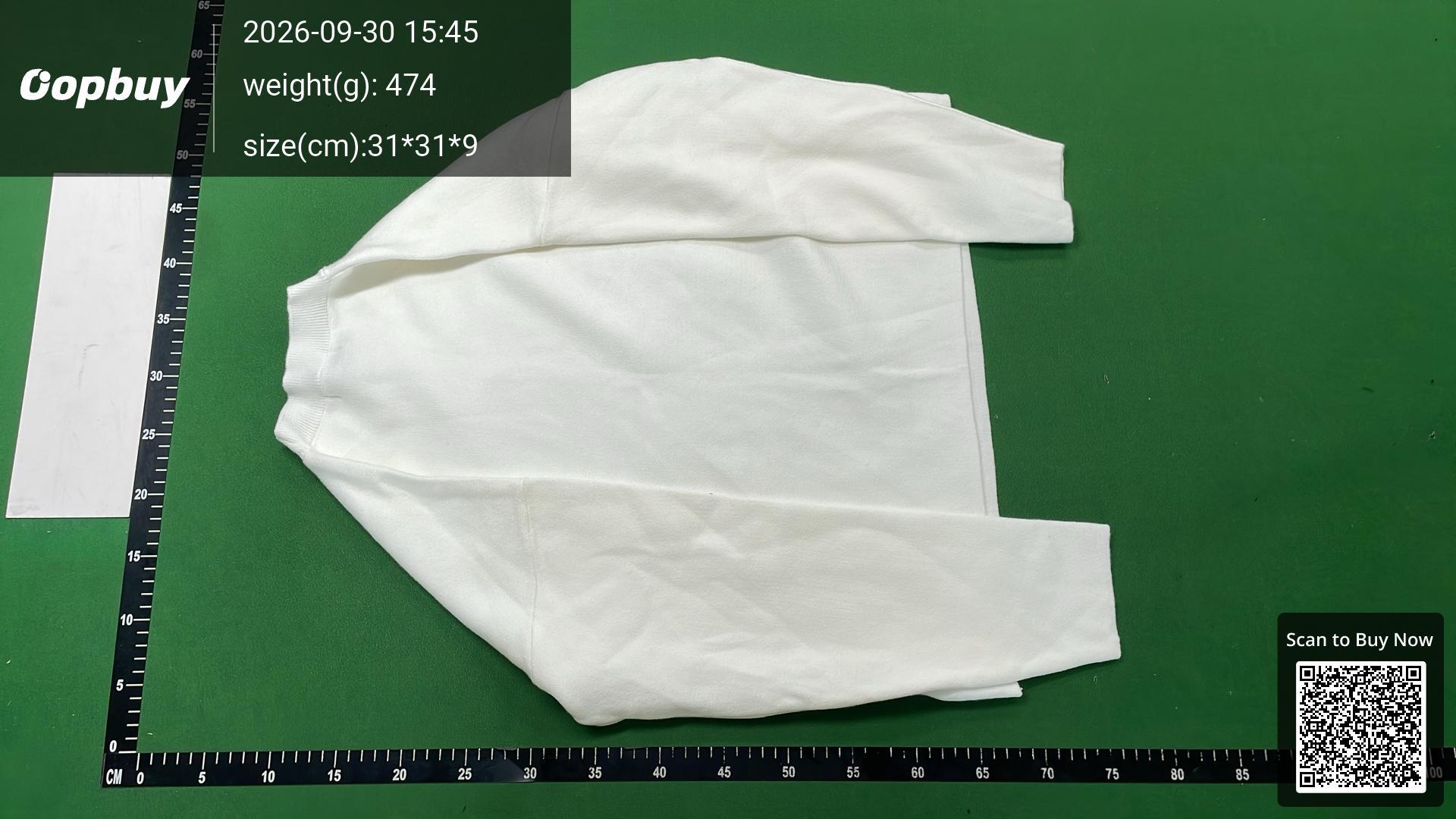 Foto QC 6 de Loewe Embossed Anagram Crewneck Sweater Off-White