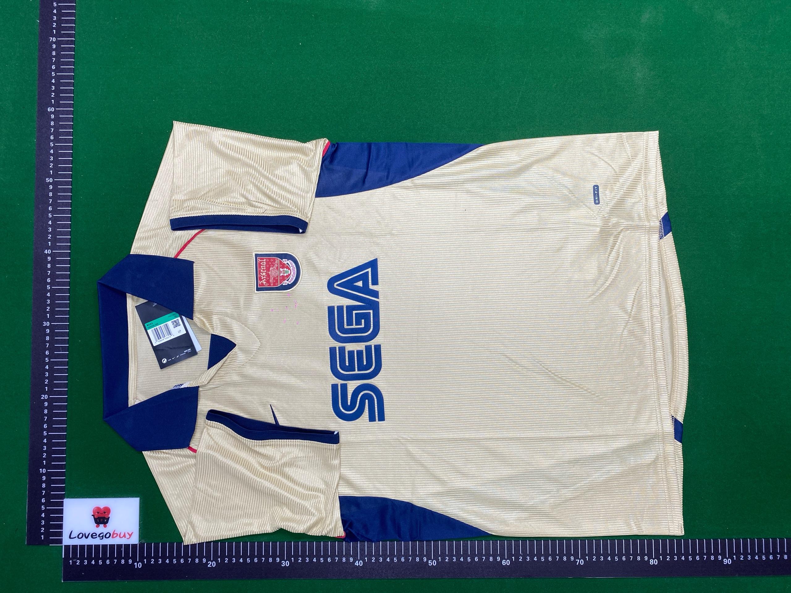 Foto QC 2 de Dr. Martens x Fila x West Ham United Retro 1999/01 Home Jersey Claret and Blue