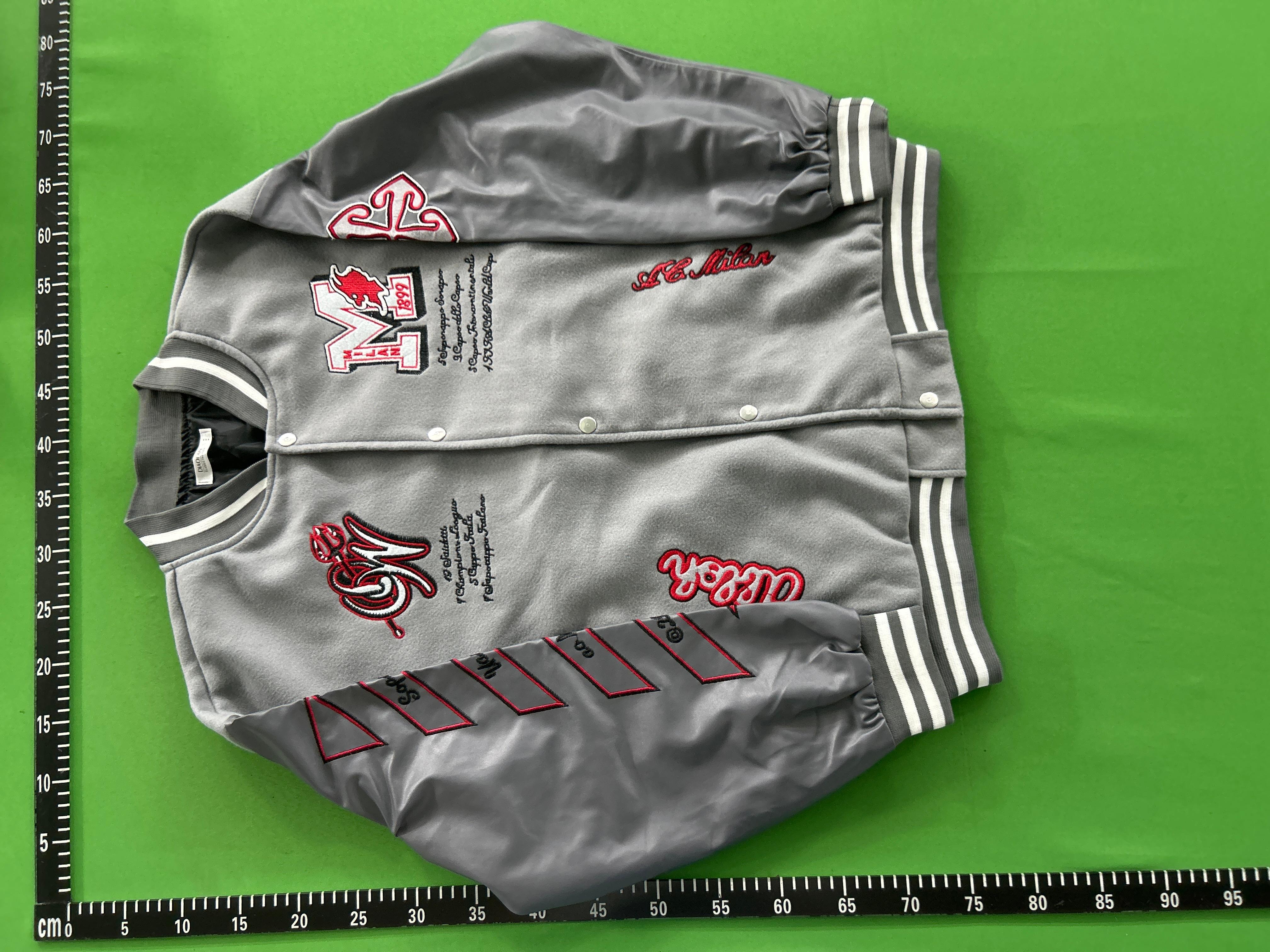 Foto QC 6 de Other Brand AC Milan Varsity Jacket Embroidered Black