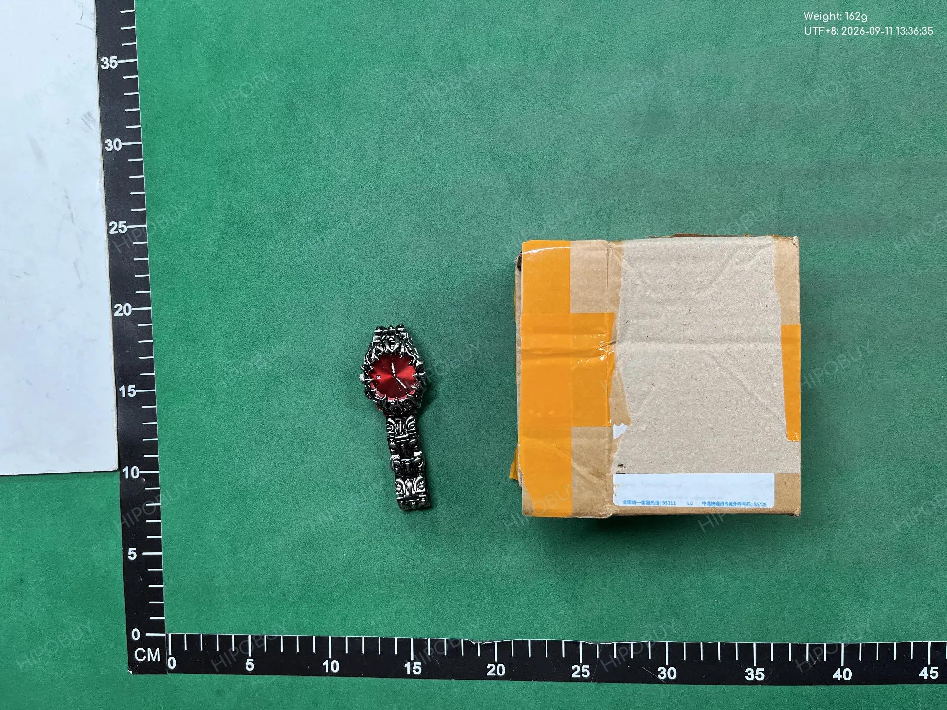 Foto QC 3 de Alabaster Industries Claw Watch YMRYP02