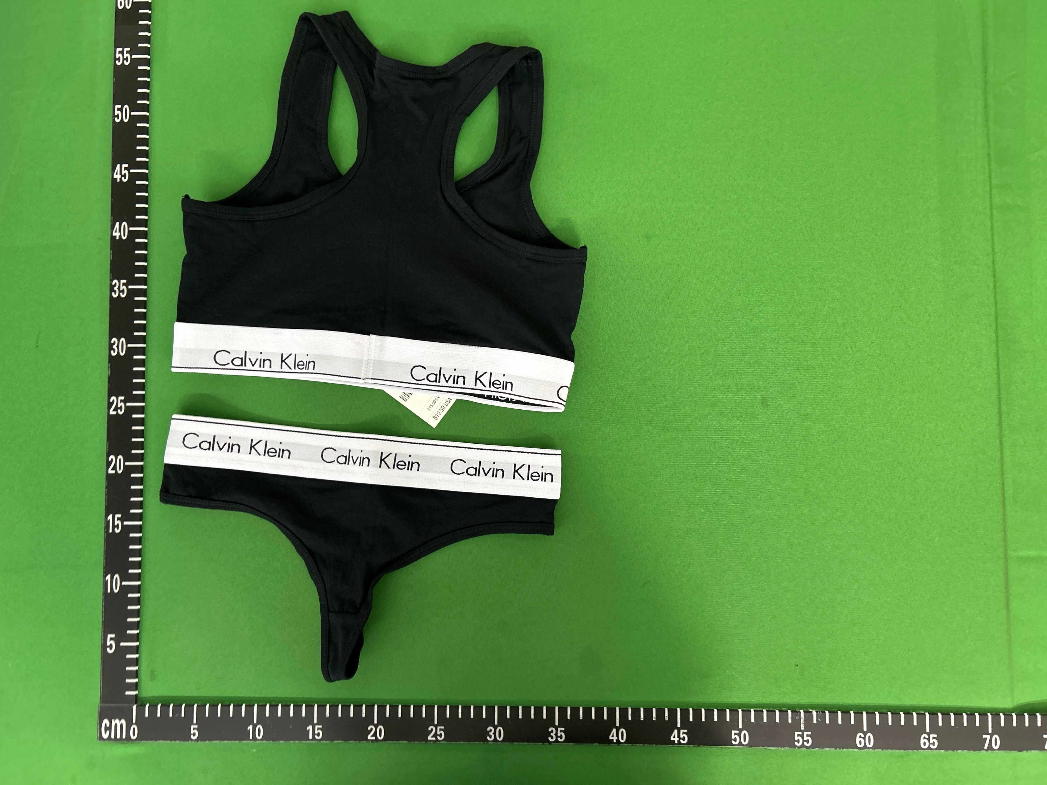 Foto QC 1 de Calvin Klein Underwear Microfiber Sports Bra Set Black White Grey