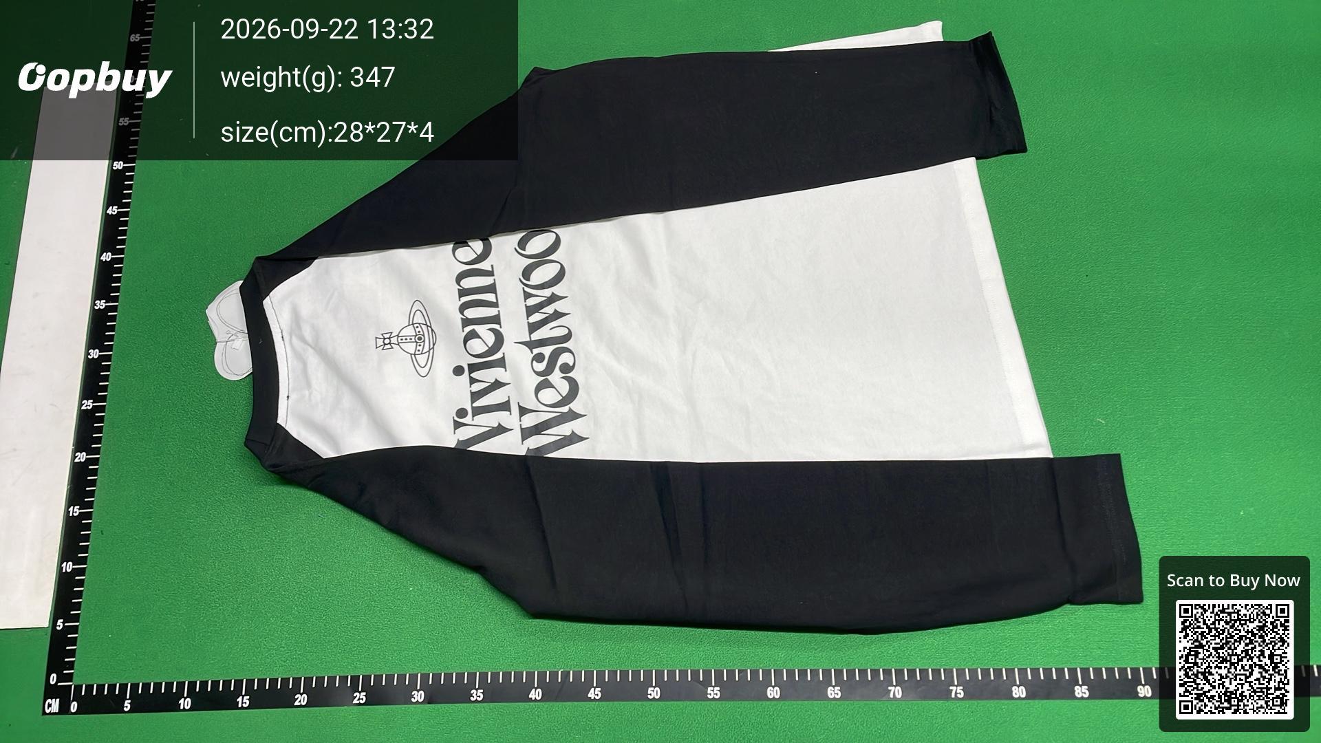 Foto QC 7 de Vivienne Westwood Orb Logo Spray Paint Crewneck Sweater White