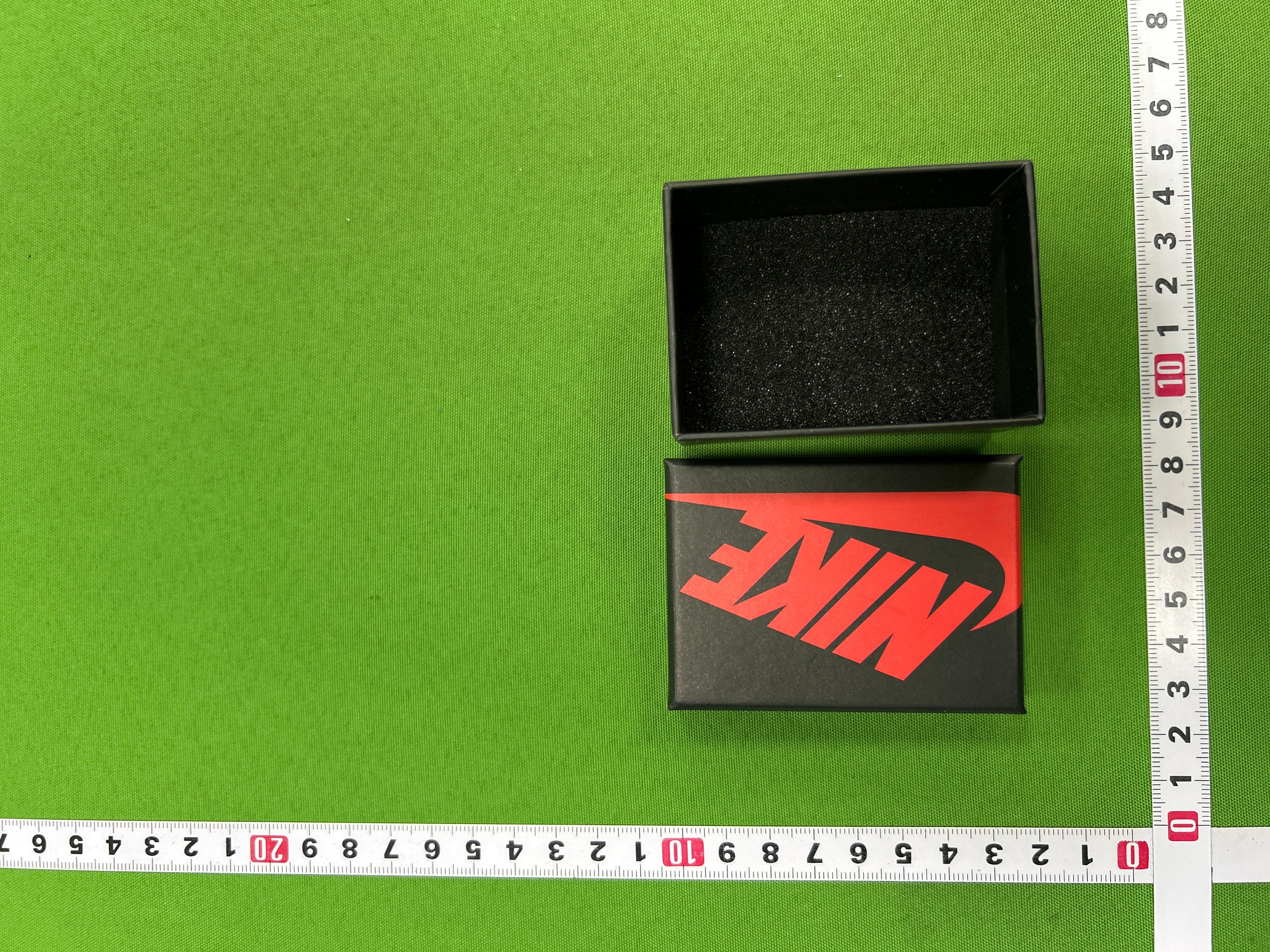 Foto QC 4 de Nike Air Jordan 4 Keychain