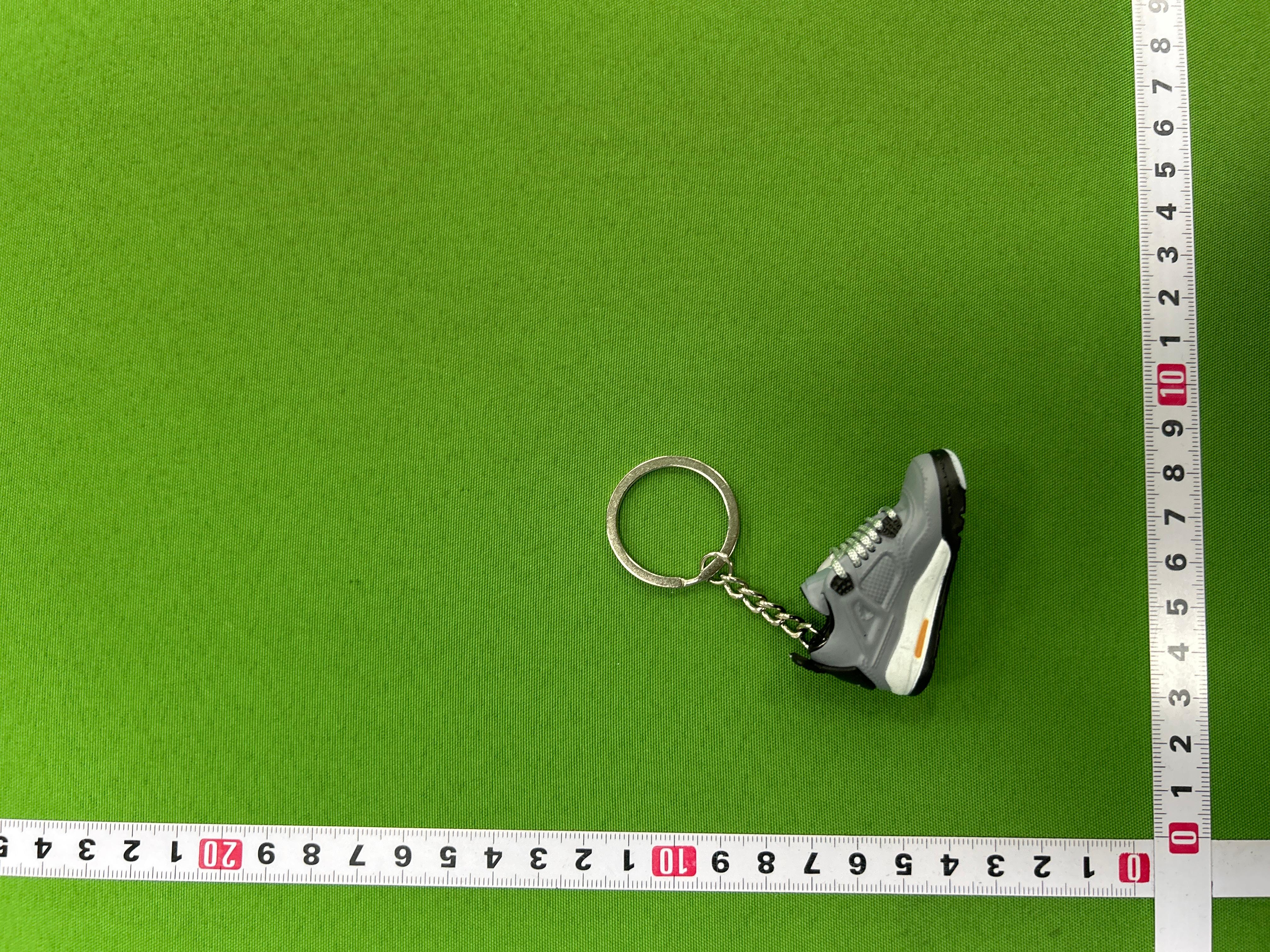 Foto QC 2 de Nike Air Jordan 4 Keychain