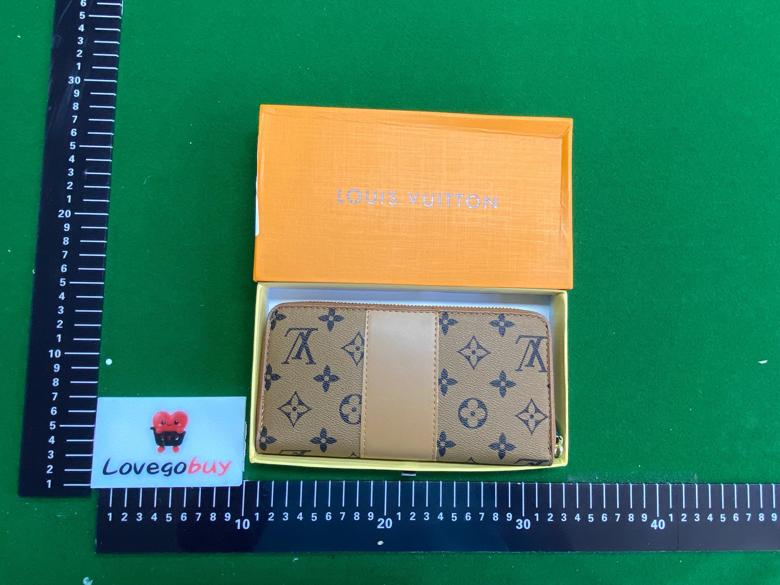 Foto QC 1 de Louis Vuitton Zippy Wallet Horizontal Monogram Eclipse Black