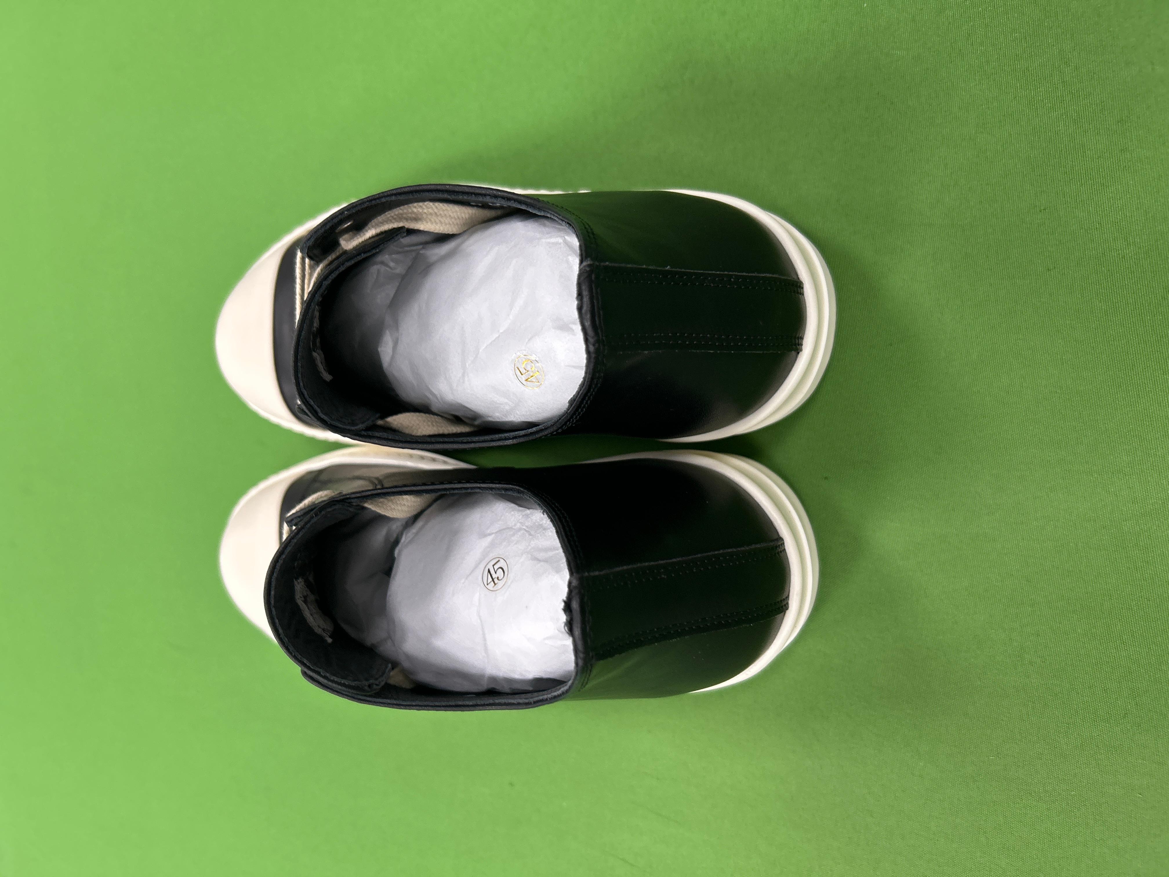 Foto QC 3 de Rick Owens Low Sneaks Leather Low Top Black Milk RU01C4891 LPO