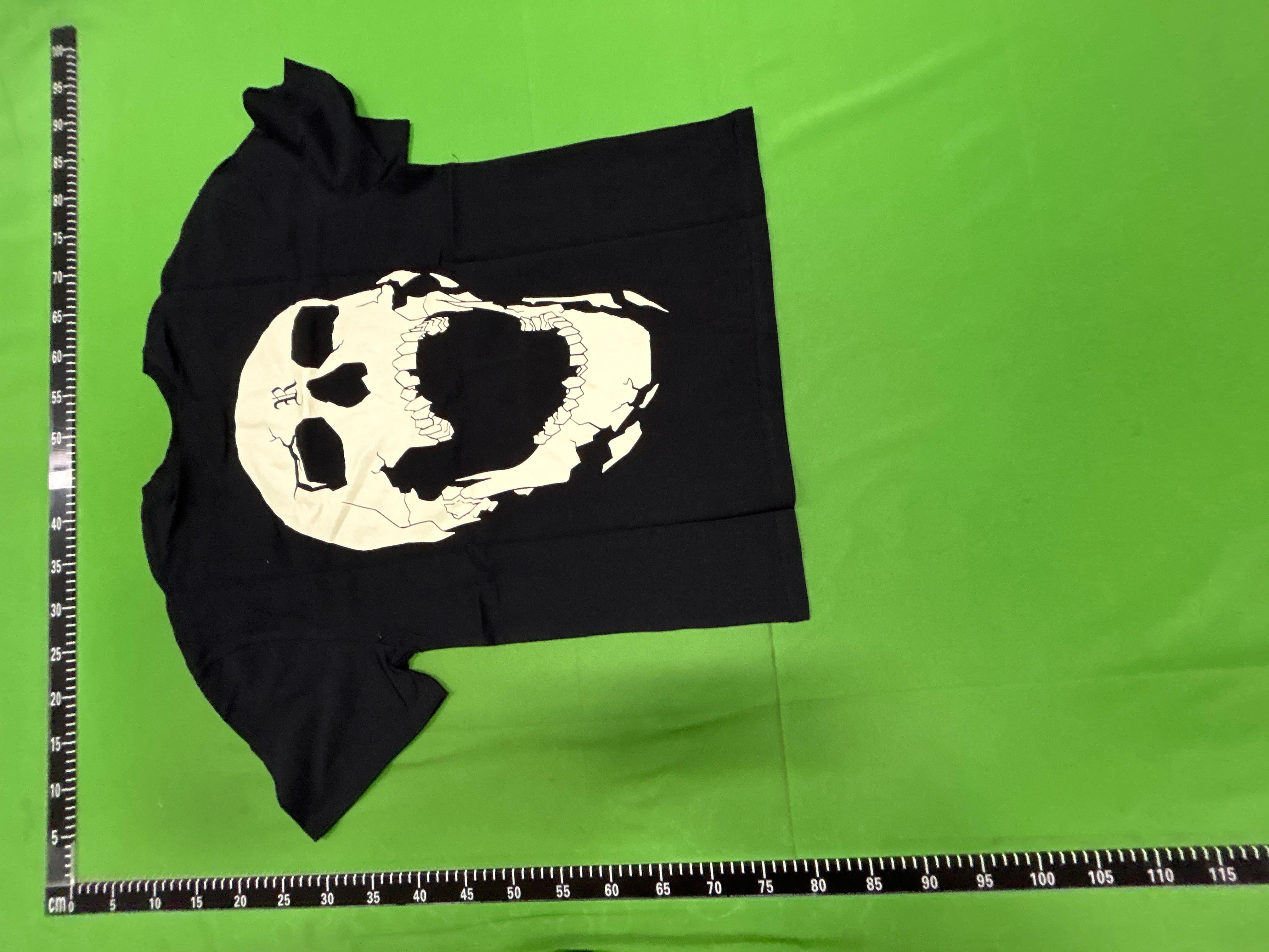 Foto QC 7 de Revenge XXXTentacion T-shirt Red Sketch Arch Logo Black