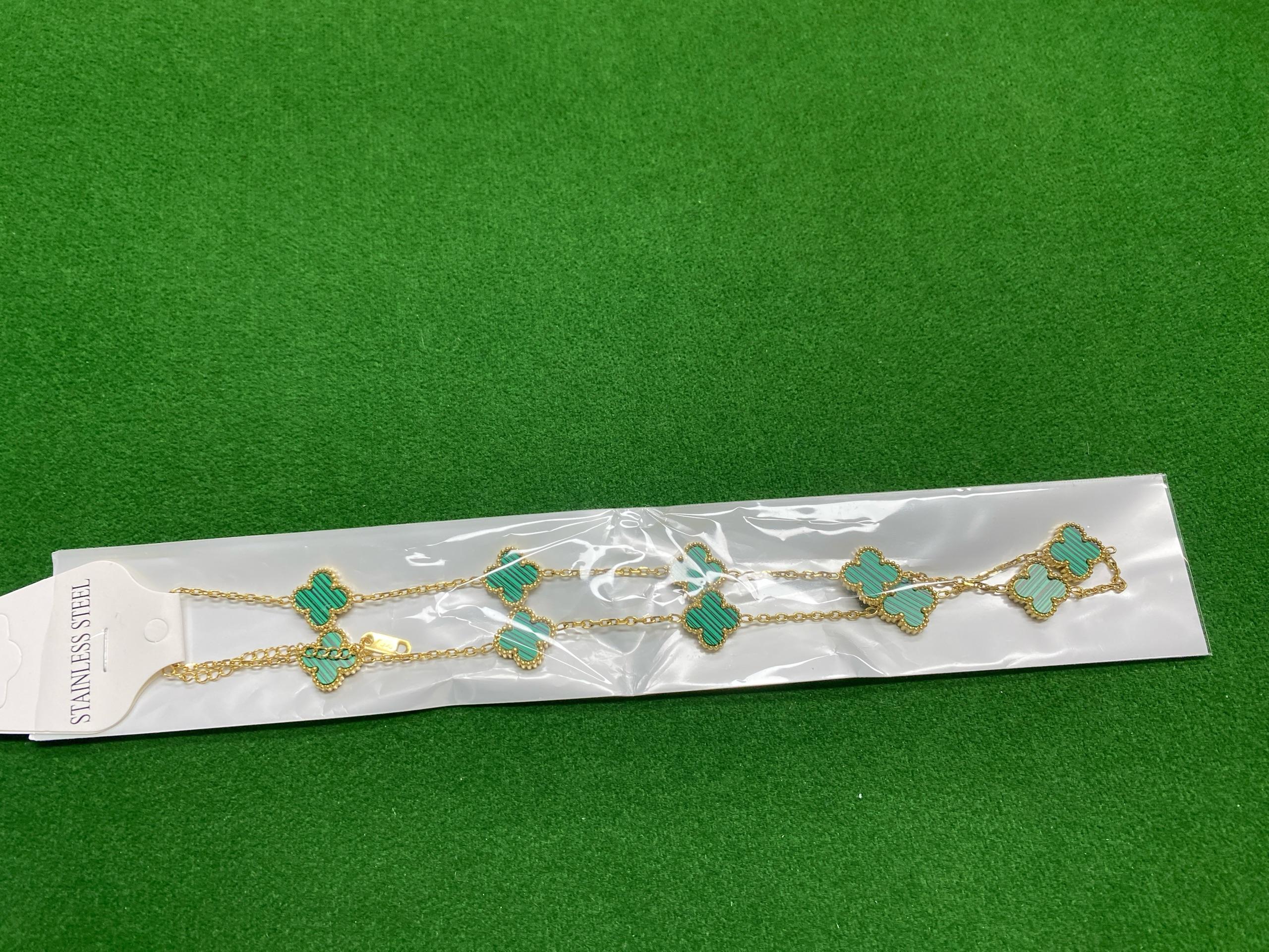 Foto QC 5 de Unbranded Clover Necklace Metal Mother of Pearl White