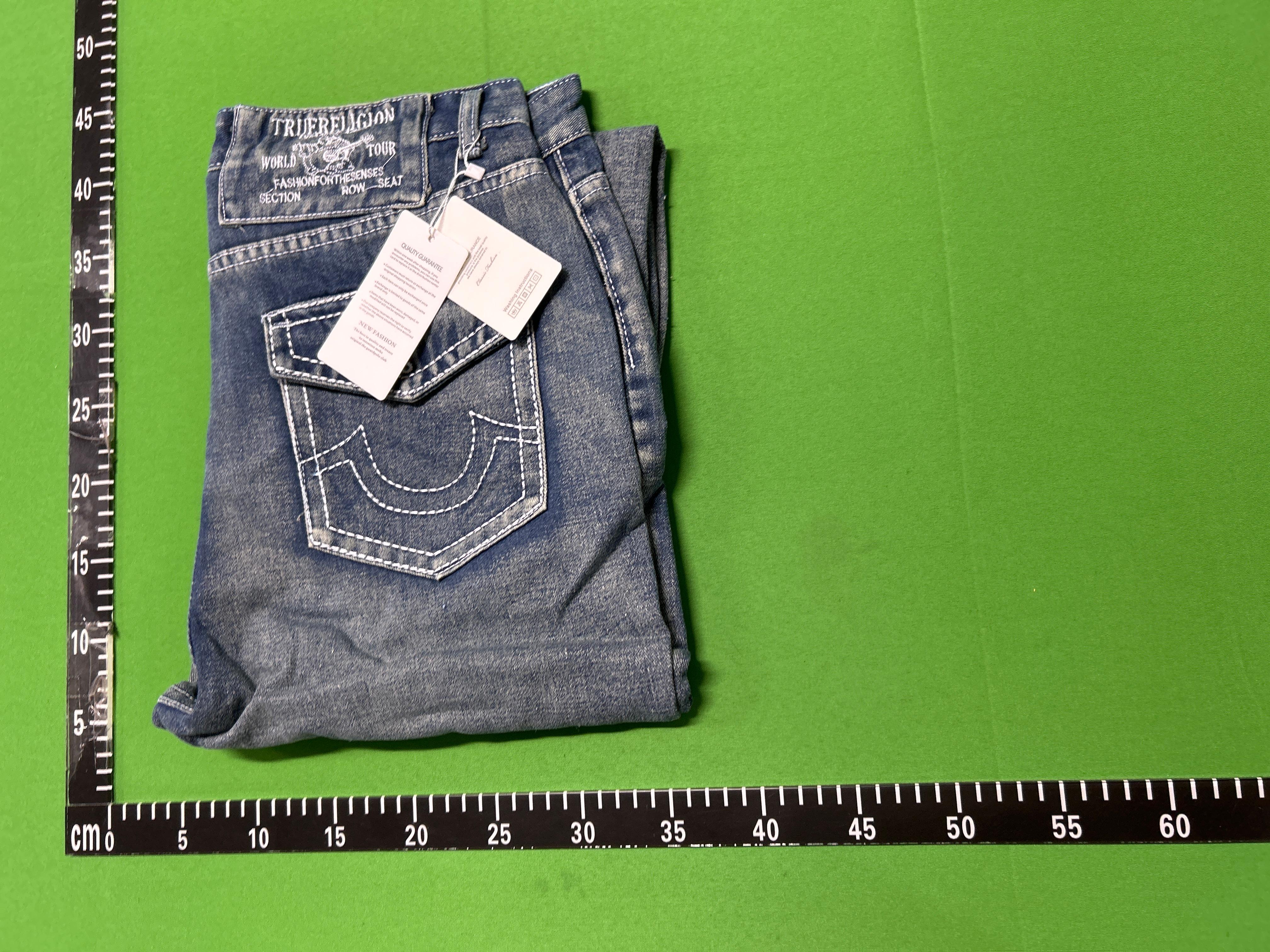 Foto QC 5 de True Religion Joey Jeans Flare Dark Wash