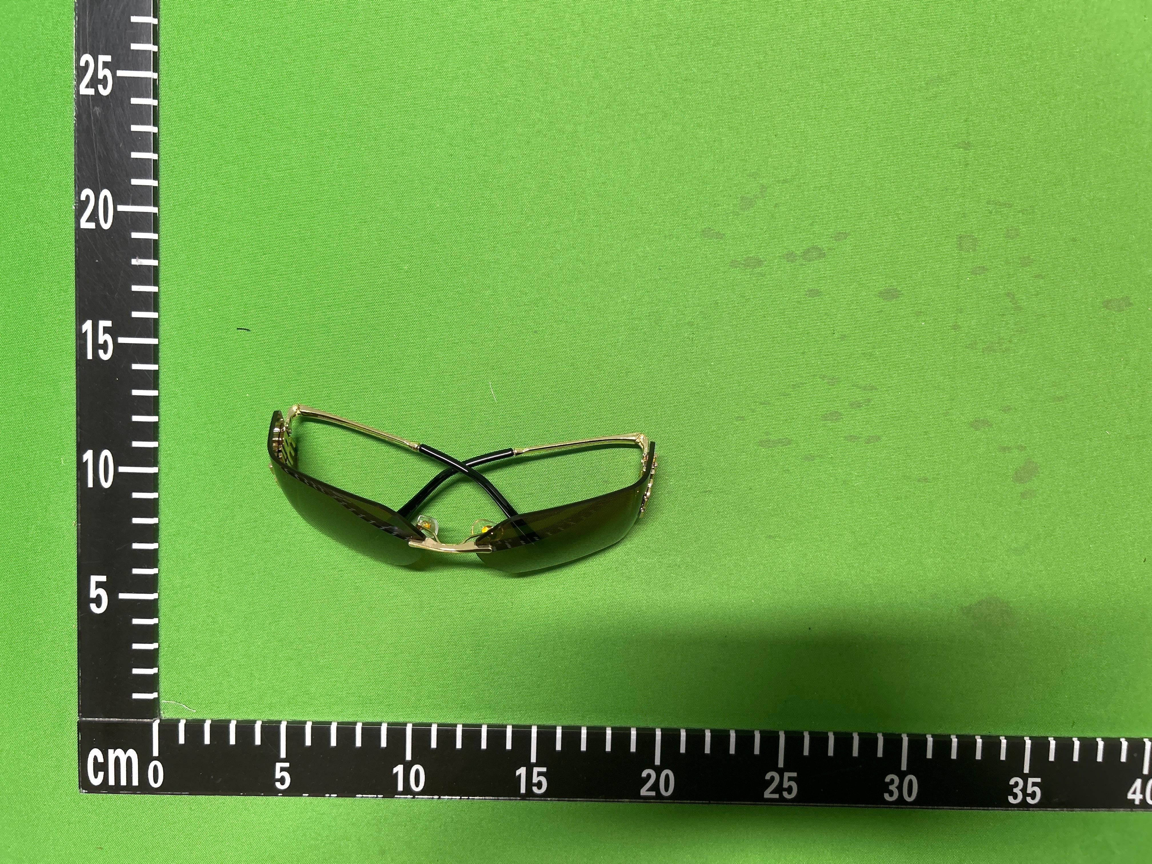 Foto QC 2 de Miu Miu Rimless Metal Sunglasses Gold Brown