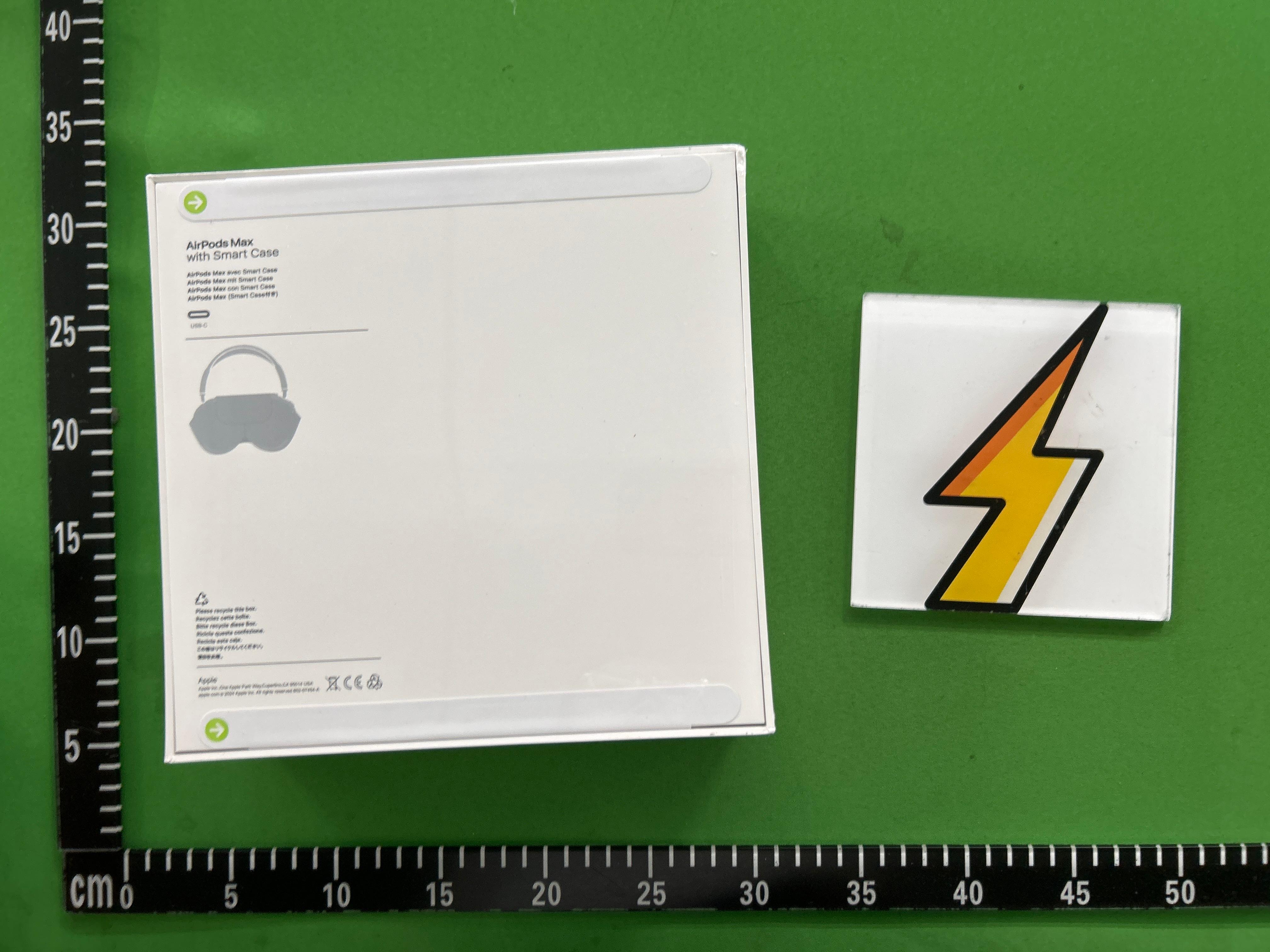 Foto QC 5 de Apple AirPods Max (USB-C) Midnight