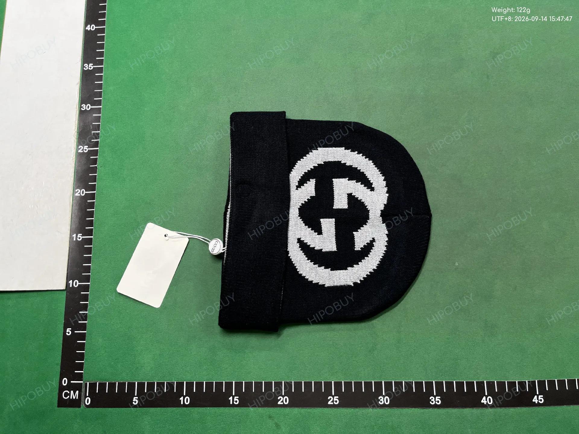 Foto QC 6 de Gucci Interlocking G Beanie Brown