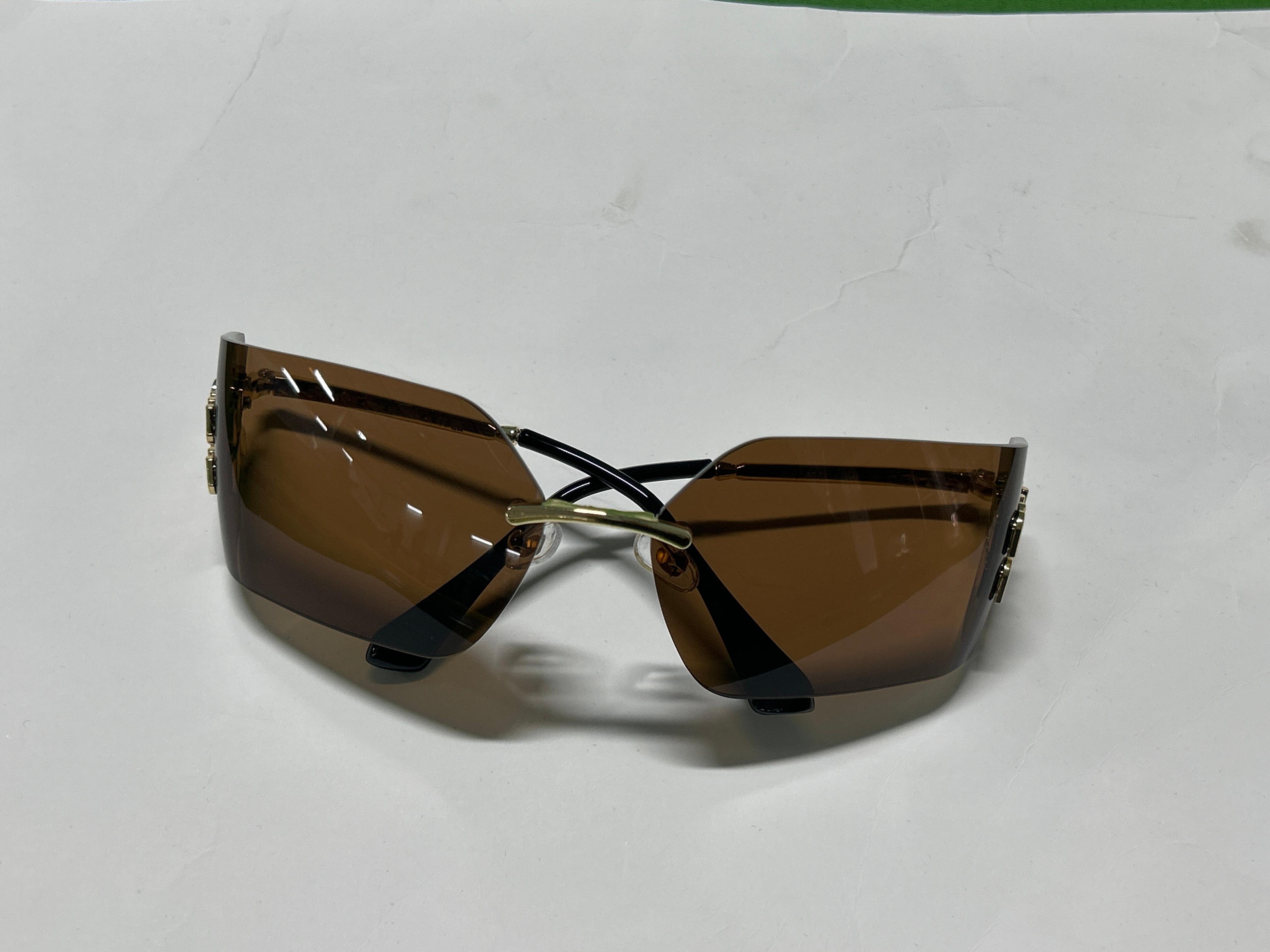 Foto QC 3 de Miu Miu Rimless Metal Sunglasses Gold Brown