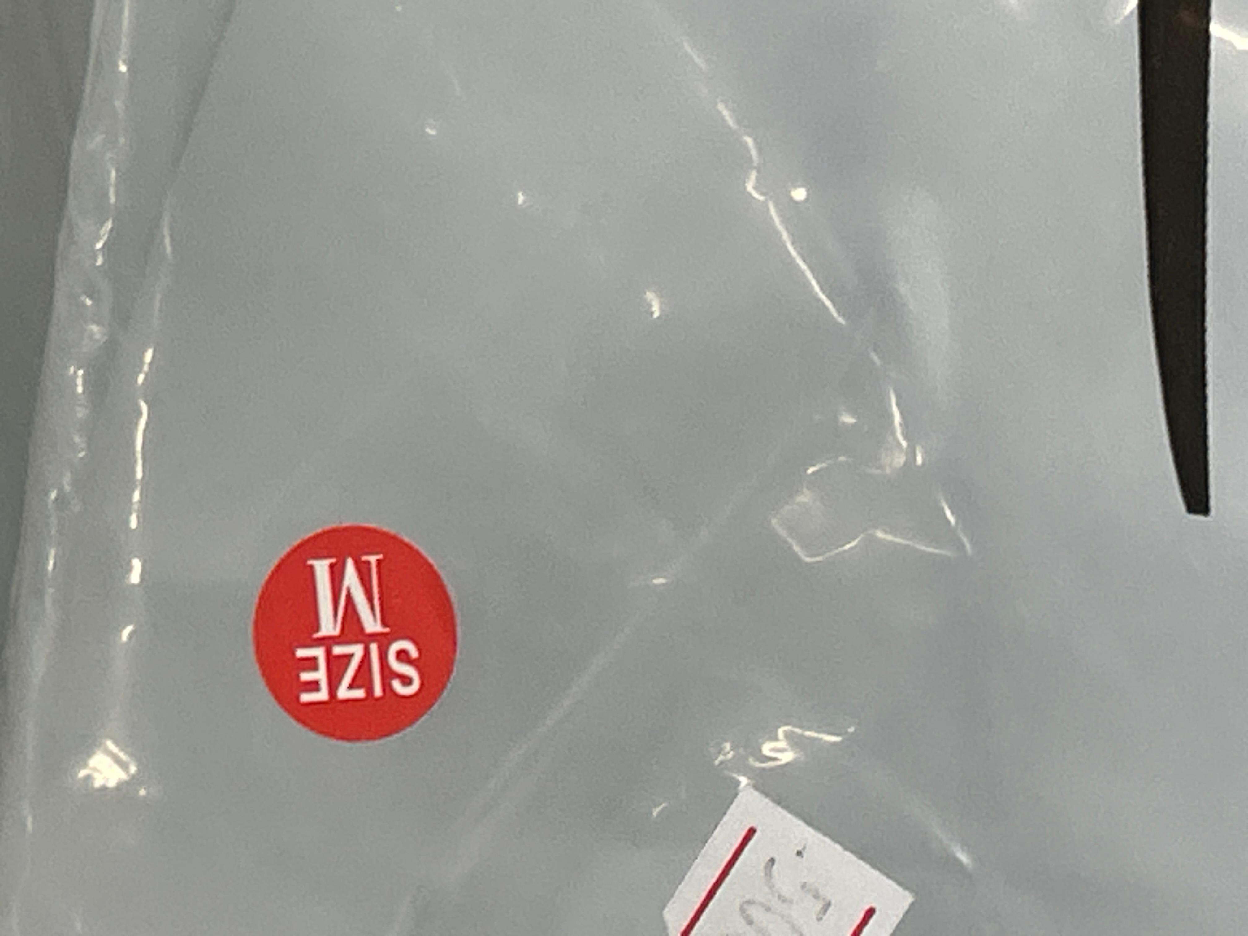 Foto QC 8 de Revenge XXXTentacion T-shirt Red Sketch Arch Logo Black