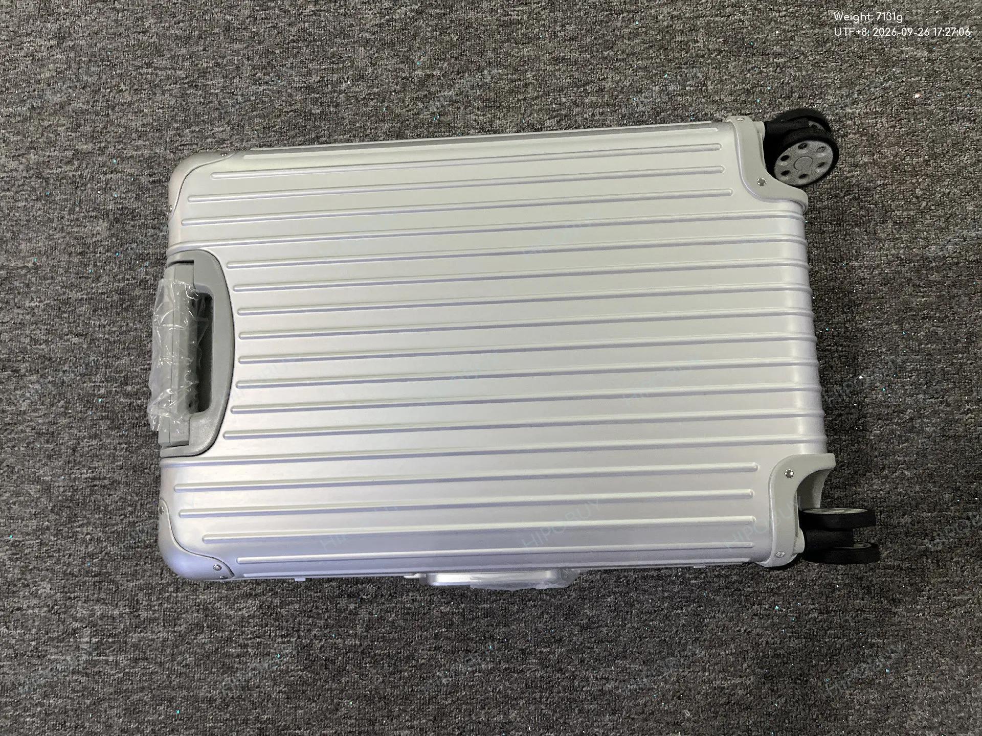 Foto QC 1 de Rimowa Original Cabin Black Aluminum