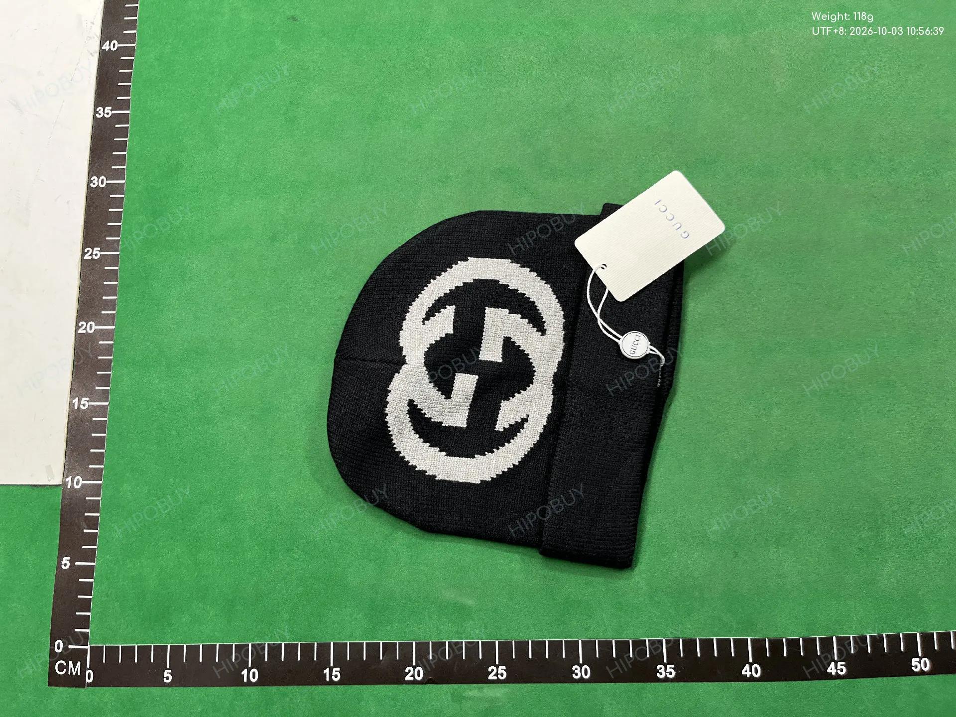Foto QC 3 de Gucci Interlocking G Beanie Brown