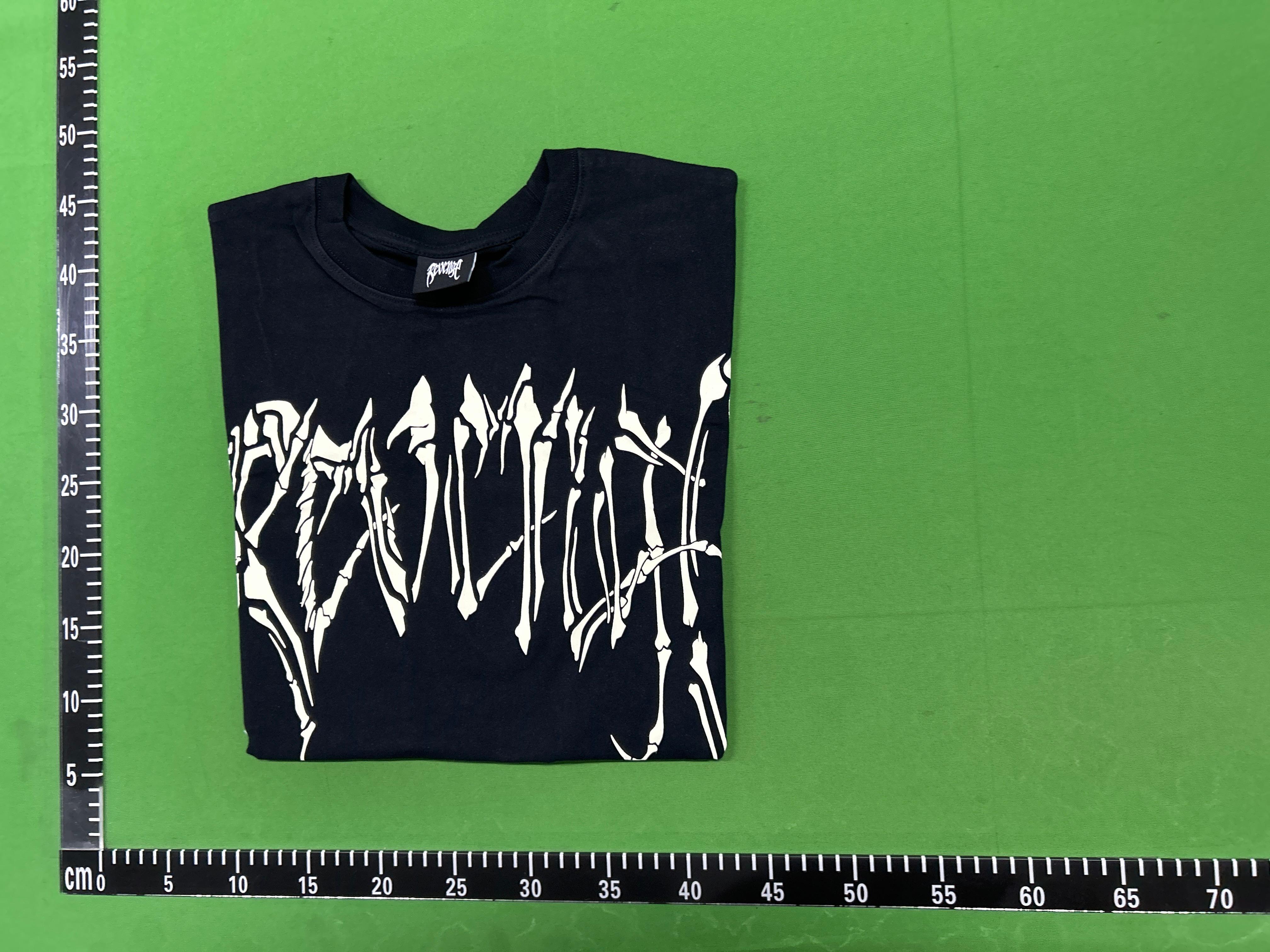 Foto QC 5 de Revenge XXXTentacion T-shirt Red Sketch Arch Logo Black