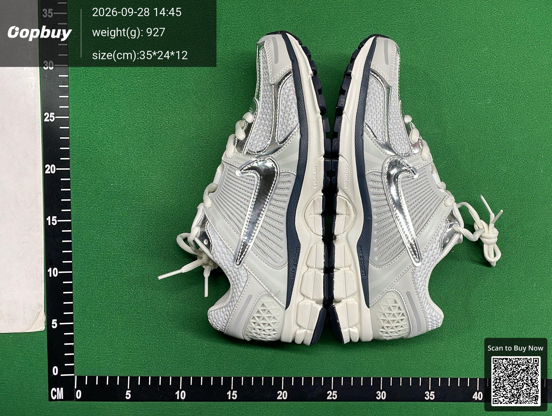 Foto QC 5 de Nike Zoom Vomero 5 Photon Dust Metallic Silver FD0884-025