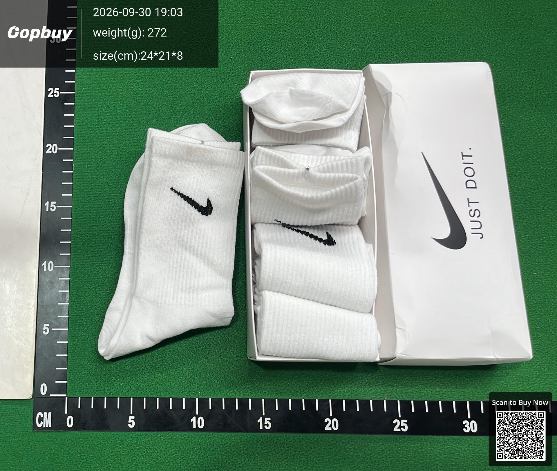 Foto QC 6 de Nike Crew Socks Cushioned White Black