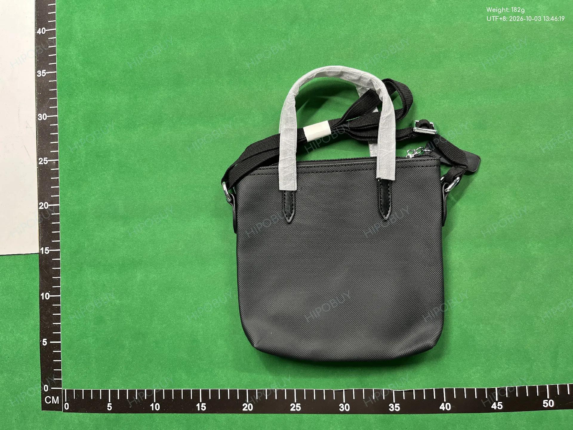 Foto QC 2 de Lacoste L.12.12 Concept Large Tote Bag Black Petit Pique